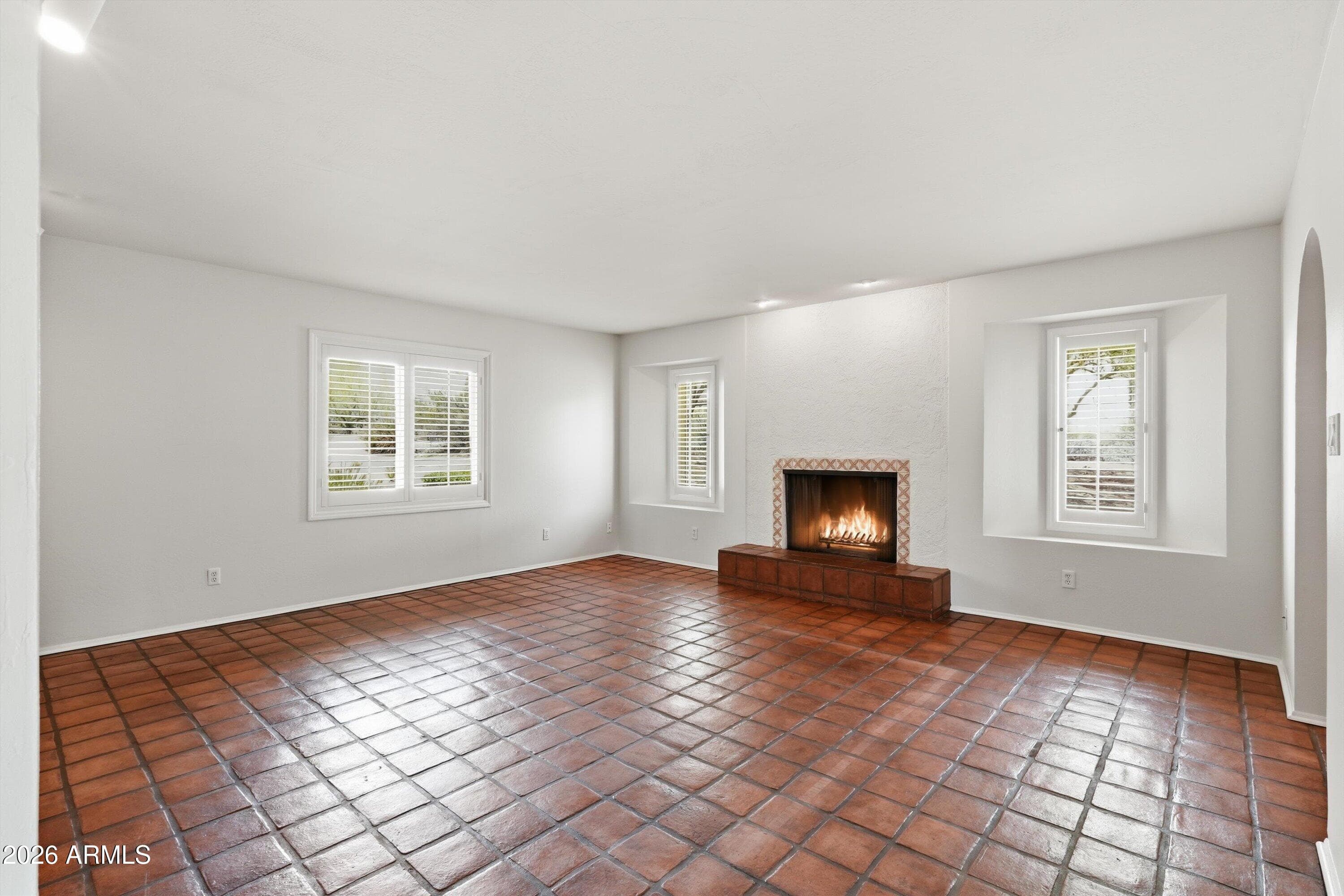 7666 E Rocking Chair Road — photo 2