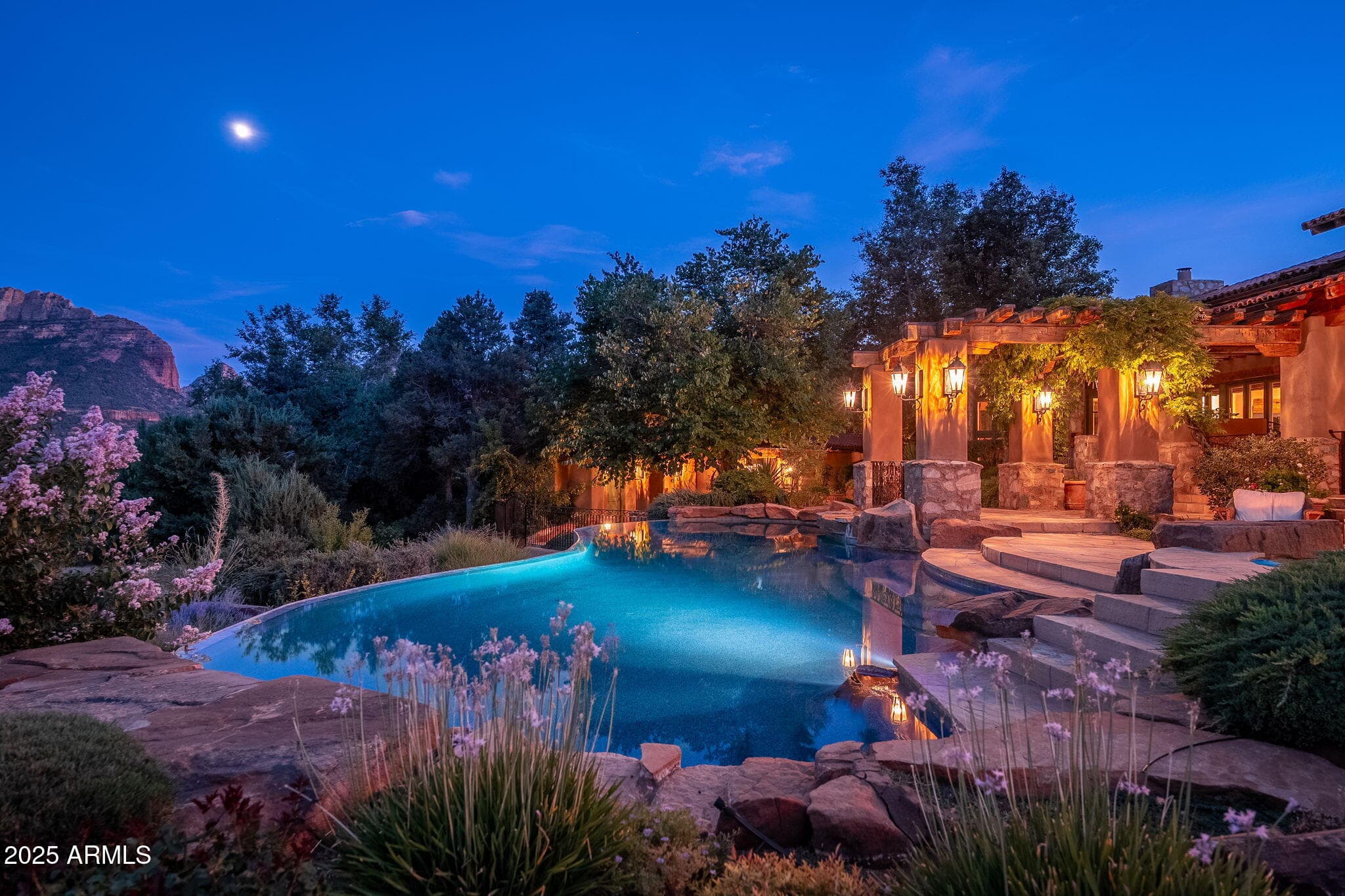 140 Hidden Meadow Drive — photo 3
