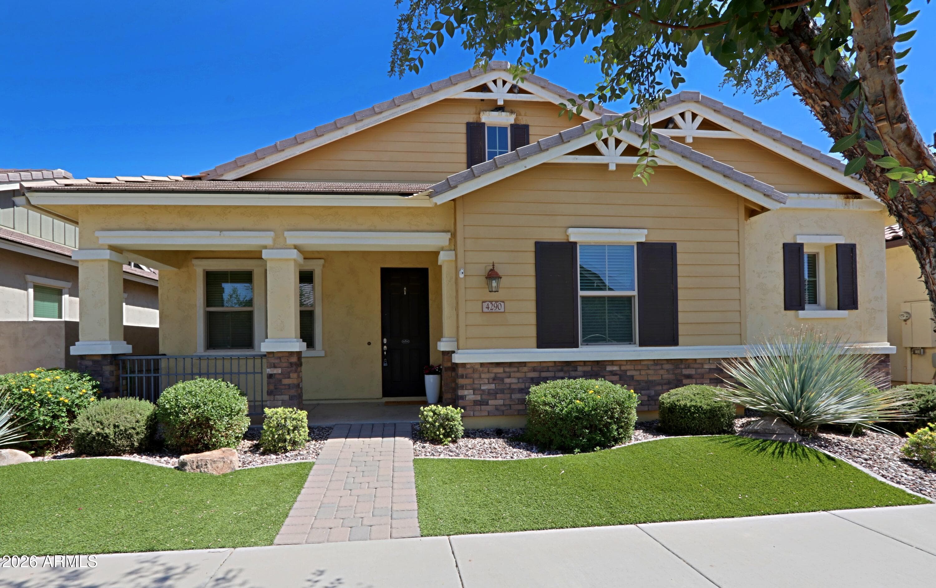 4290 E Cynthia Street — photo 2