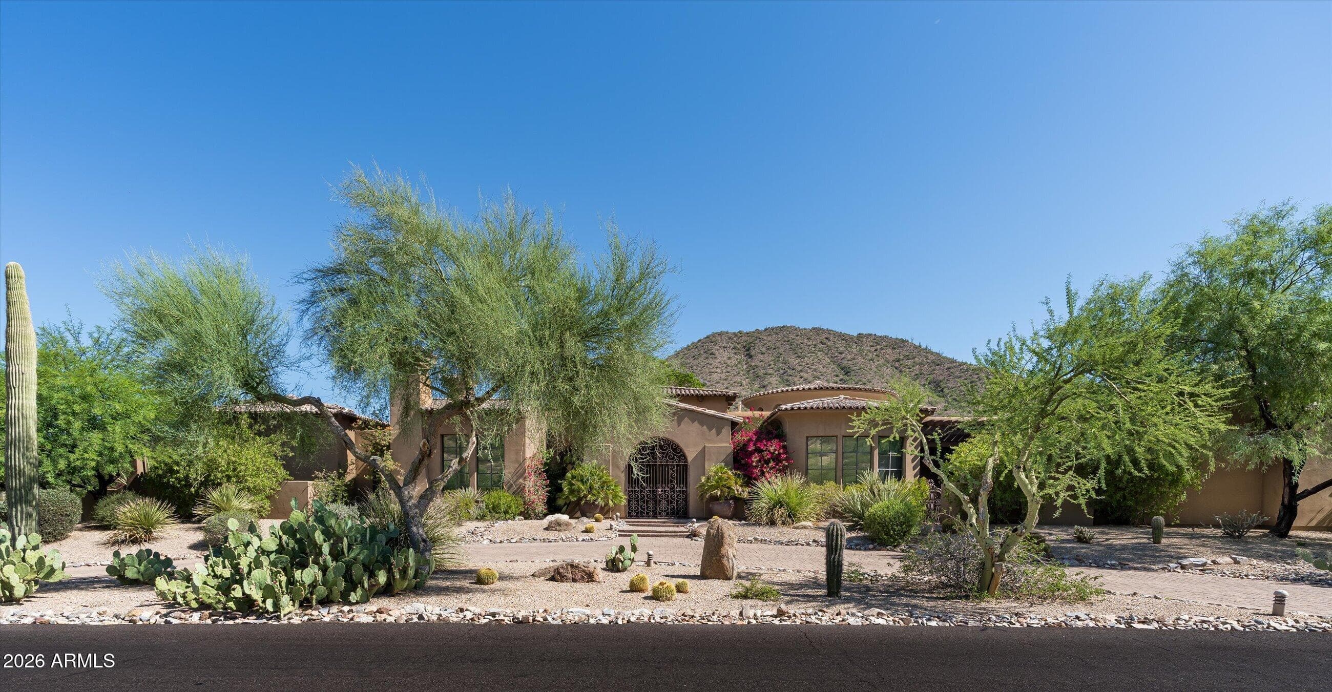10304 E Foothills Drive — photo 2
