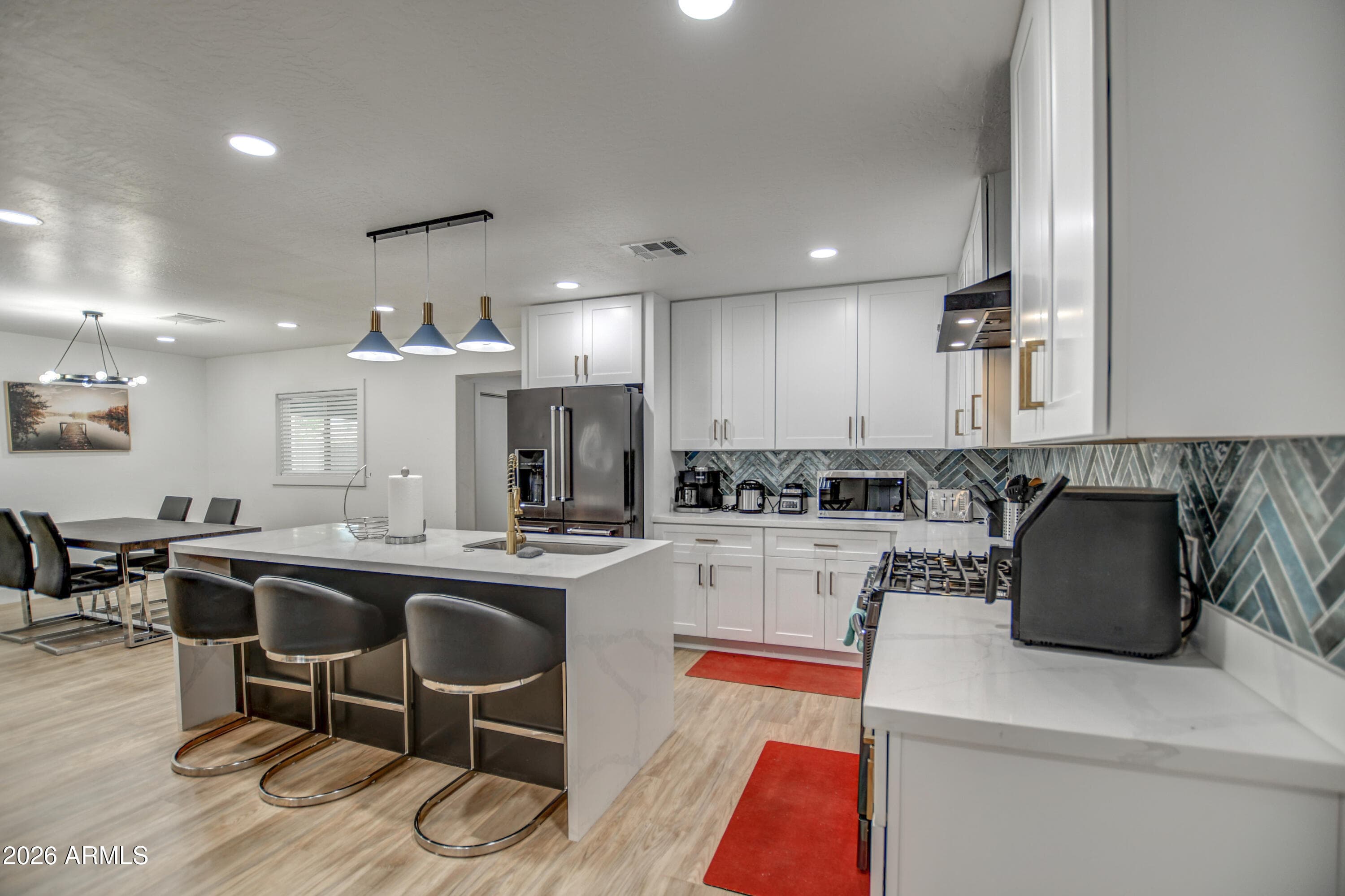 1725 W Mitchell Drive — photo 7