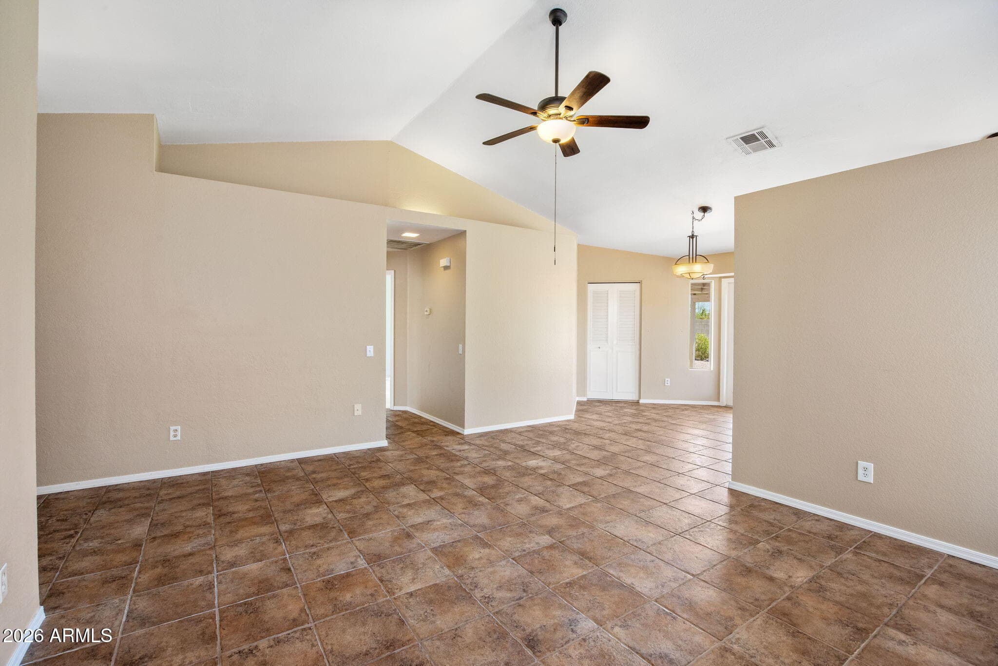 3411 W Irma Lane — photo 7