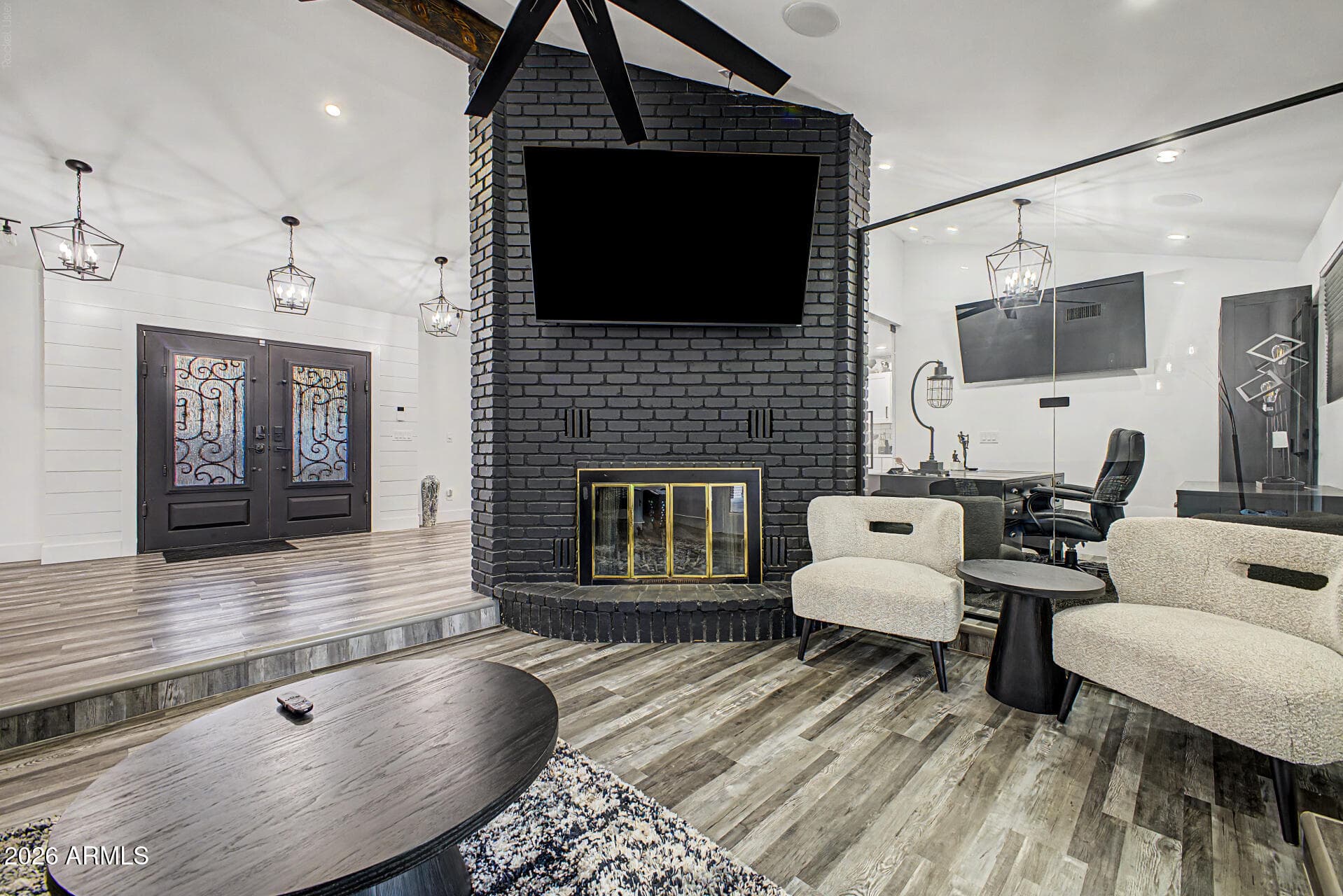 1040 W Encinas Street — photo 7