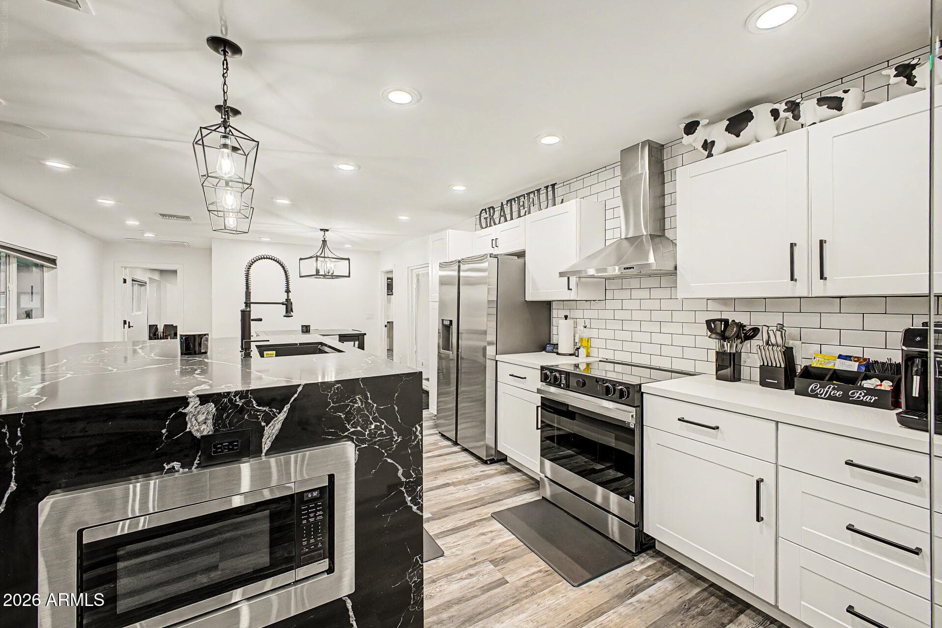 1040 W Encinas Street — photo 8