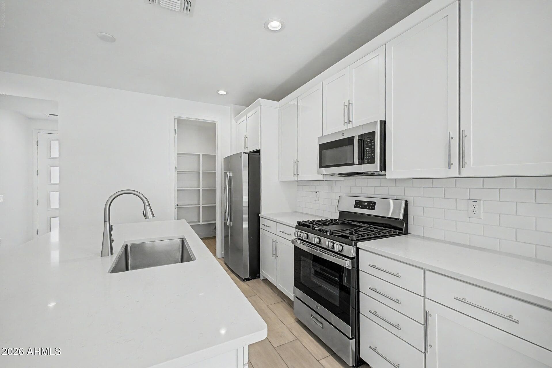 15880 W Vogel Avenue — photo 7