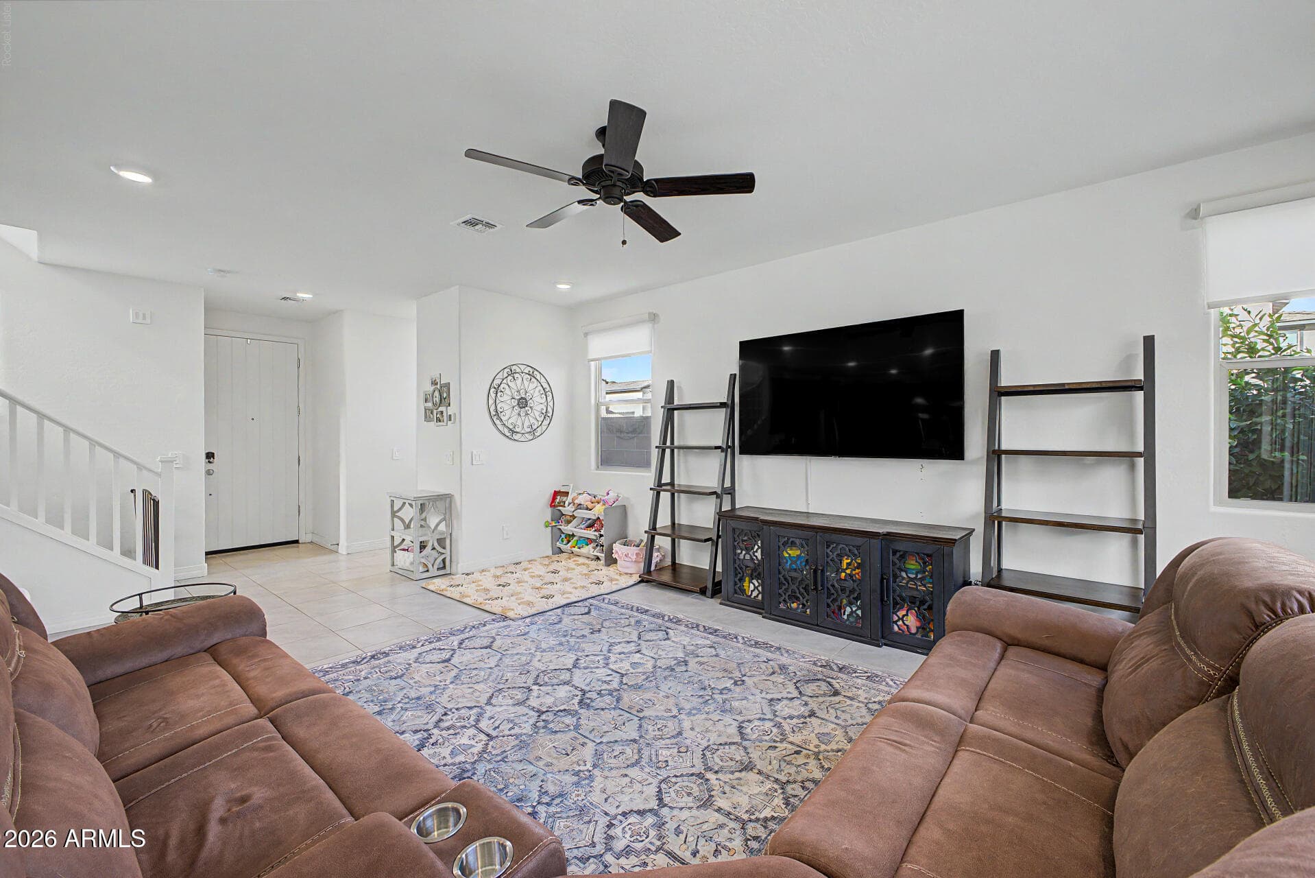 10035 E Trent Avenue — photo 2
