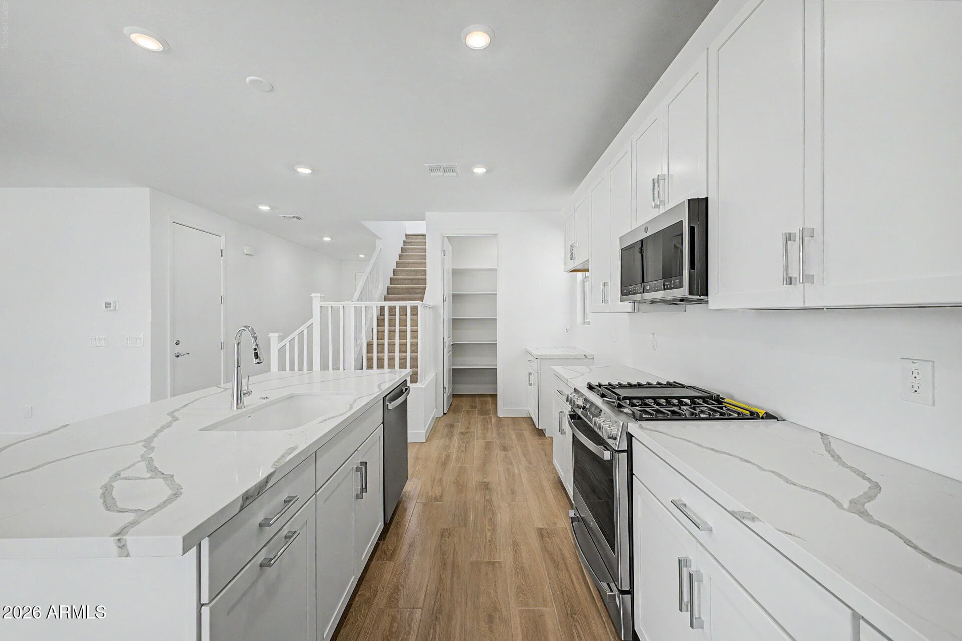 2271 S Jeffry Street — photo 7