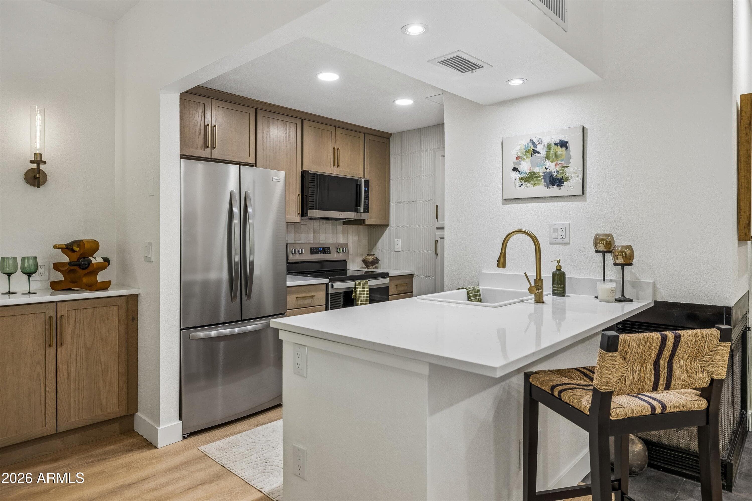9711 E Mountain View Road 1535 — photo 4