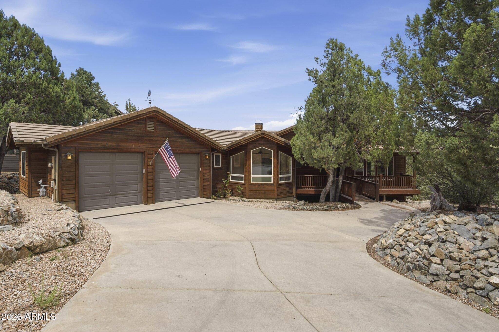 2940 W Crestview Drive — photo 2