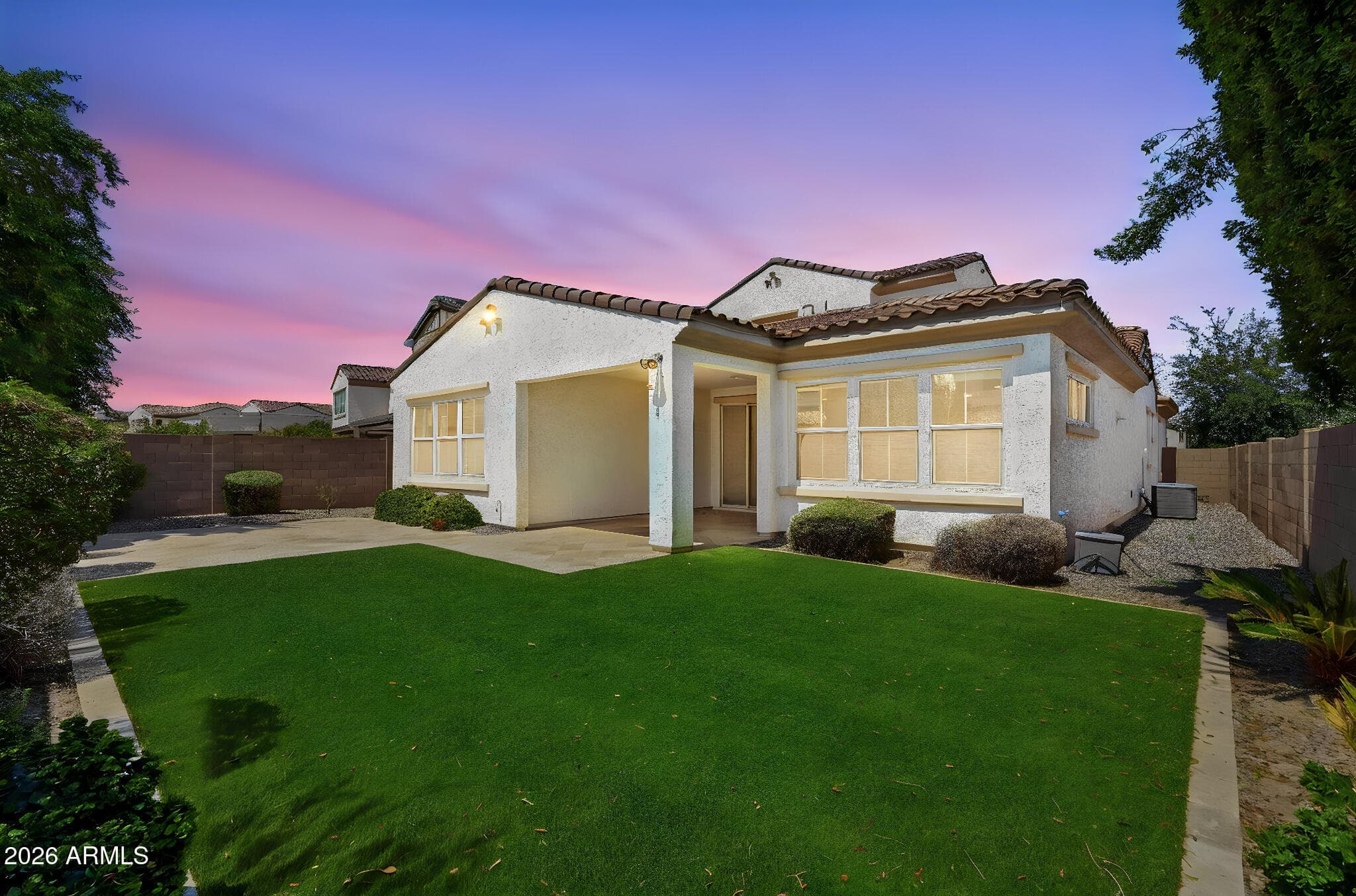923 W Yellowstone Way — photo 5