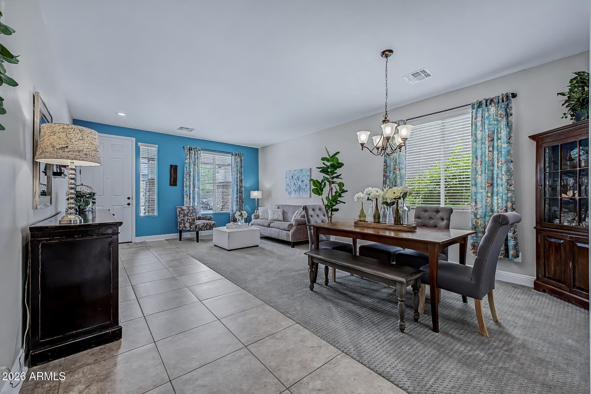 1938 E Hazeltine Way — photo 8