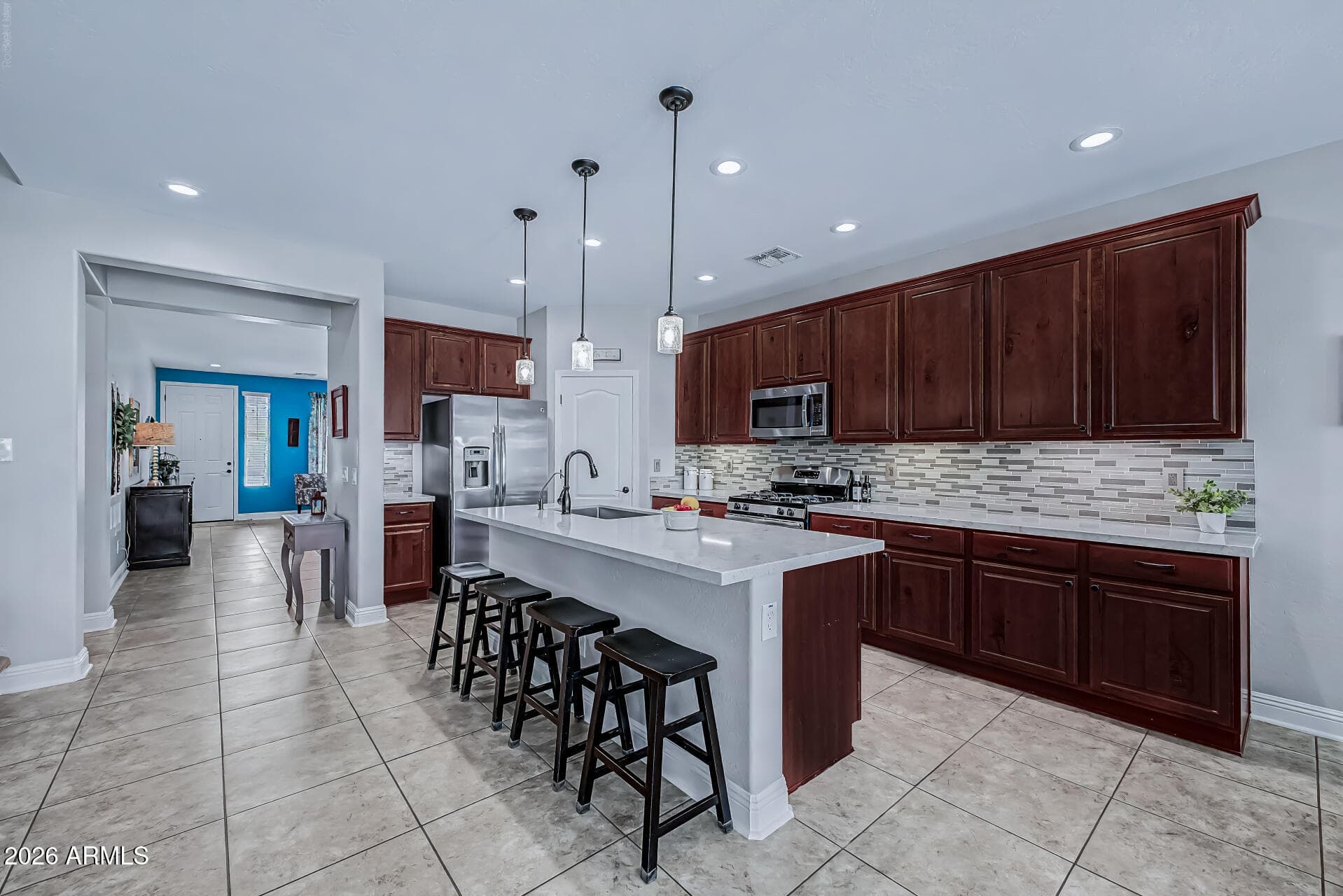 1938 E Hazeltine Way — photo 3