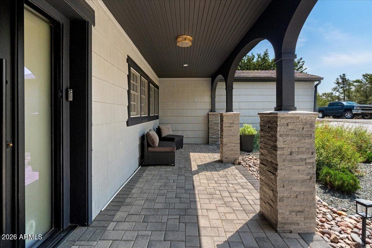 532 N Hassayampa Drive — photo 4