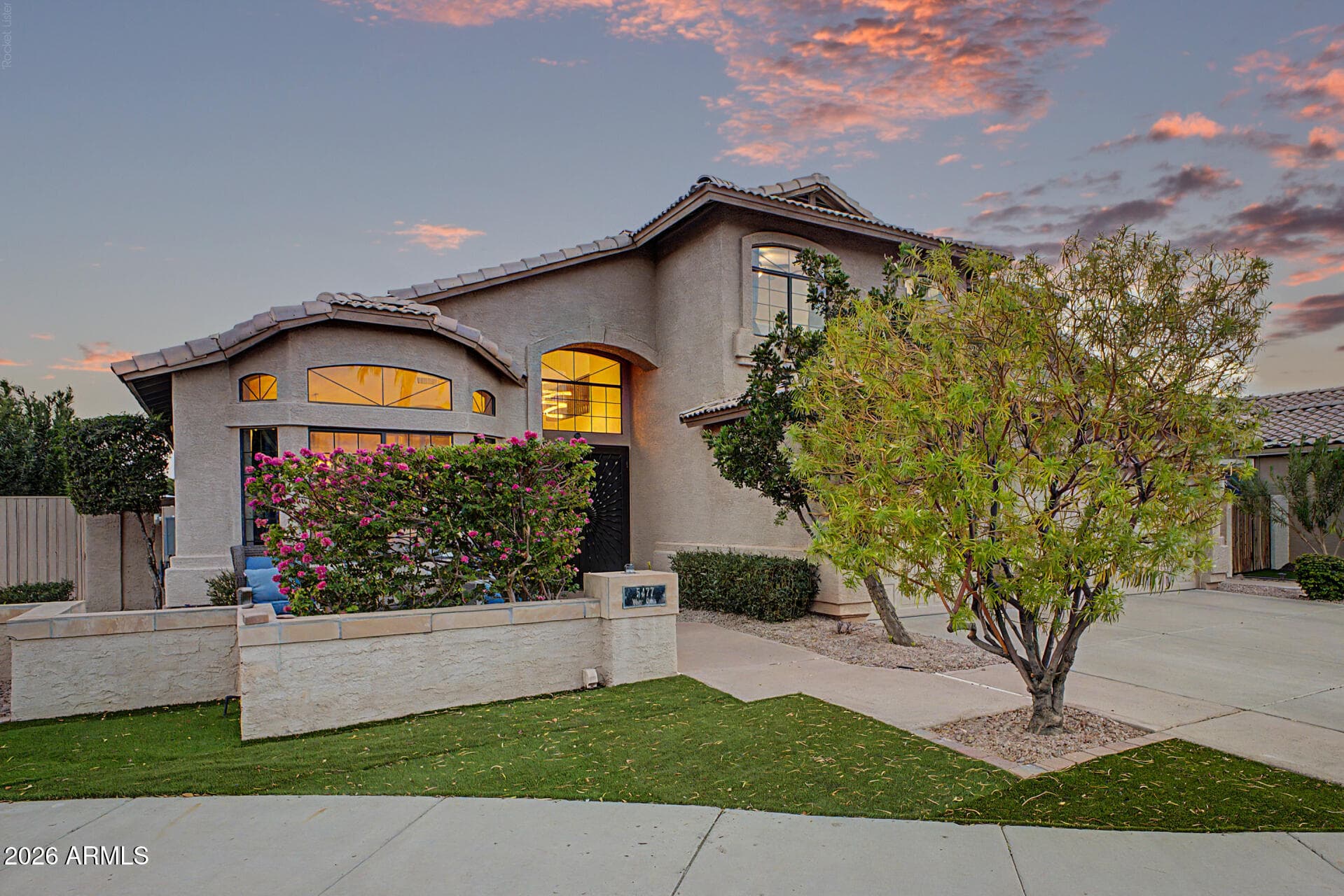 5477 W Quail Avenue — photo 3