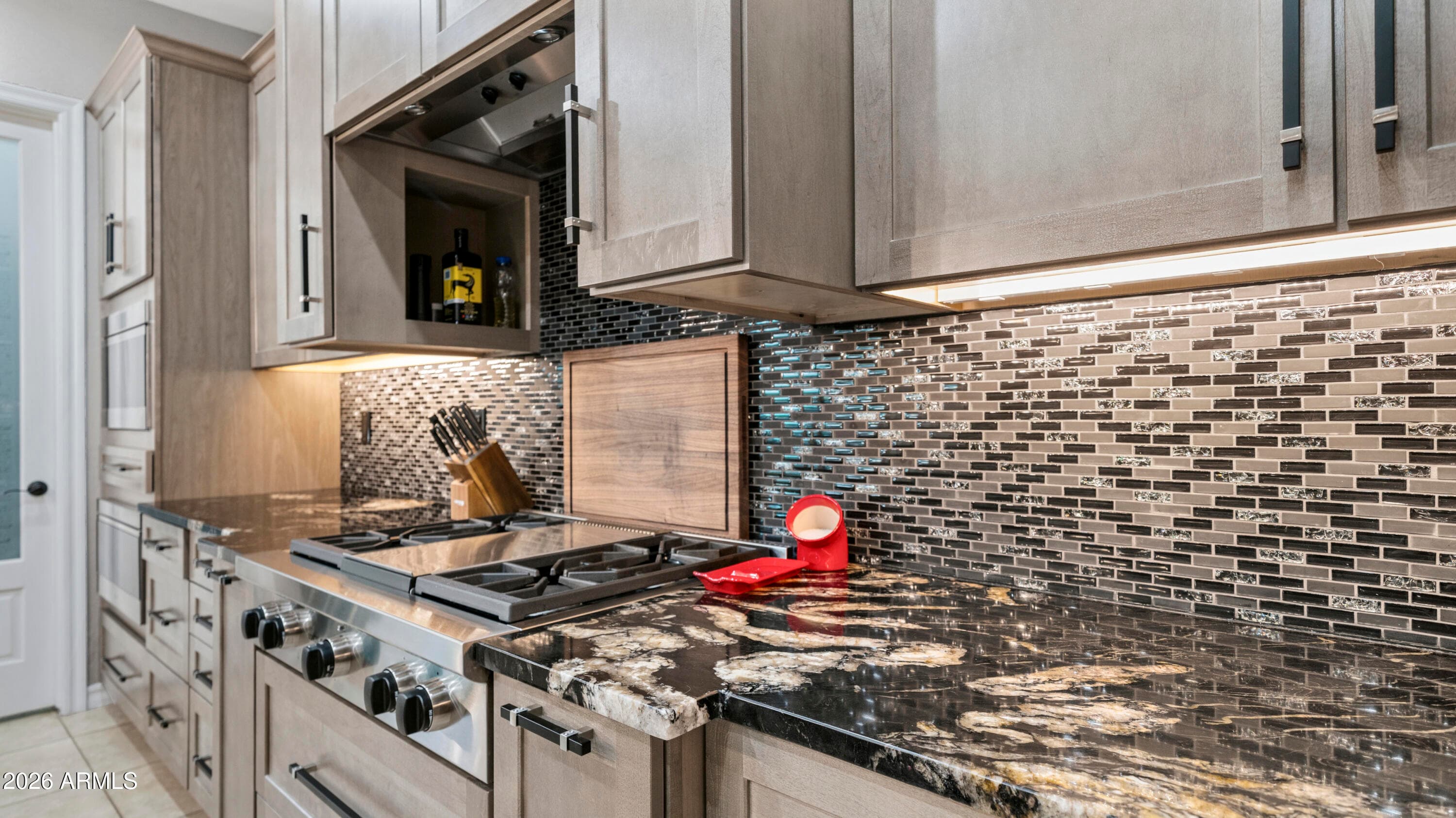 2442 E Plum Street — photo 7