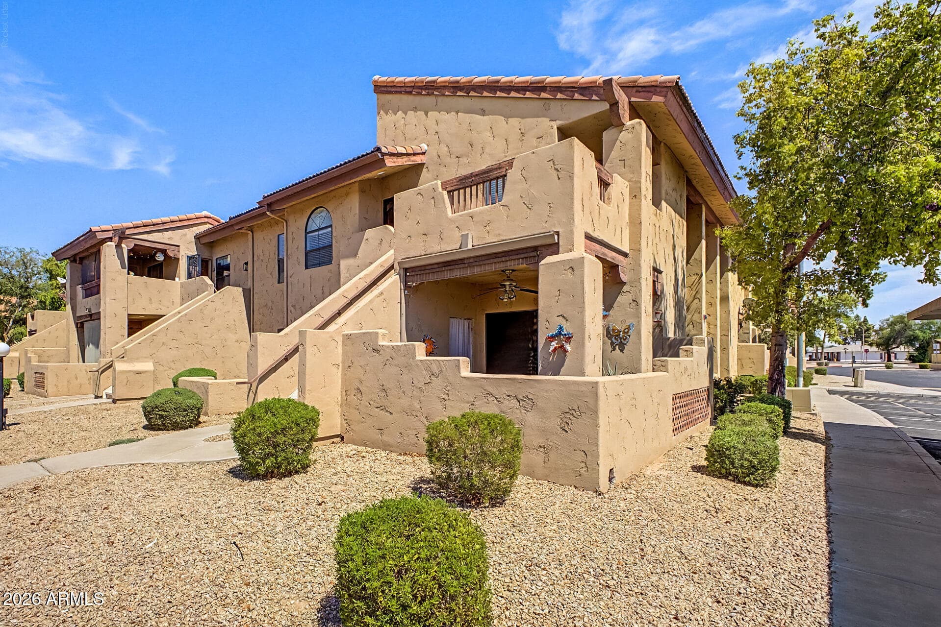 1351 N Pleasant Drive 2049