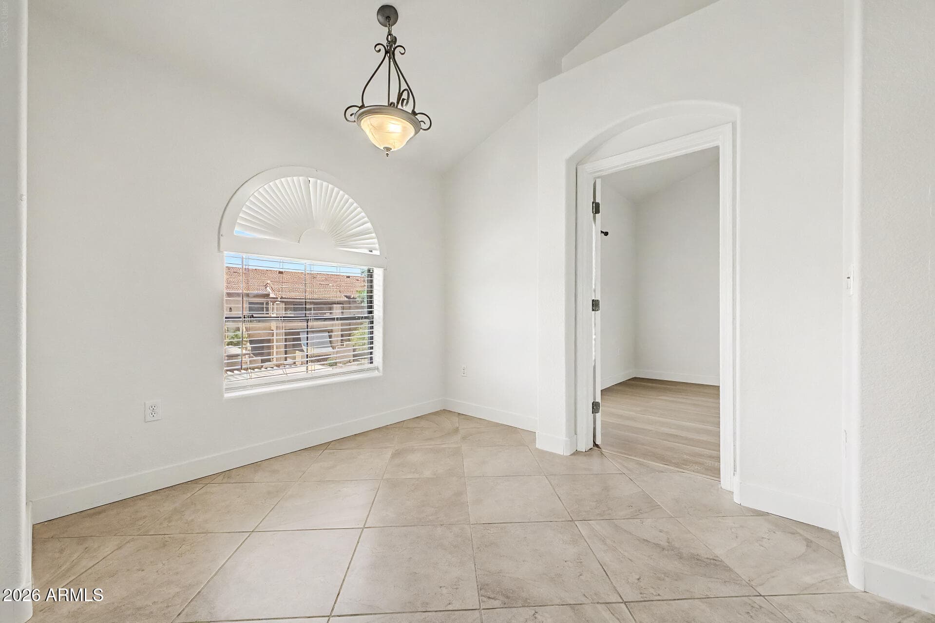 1351 N Pleasant Drive 2049 — photo 5