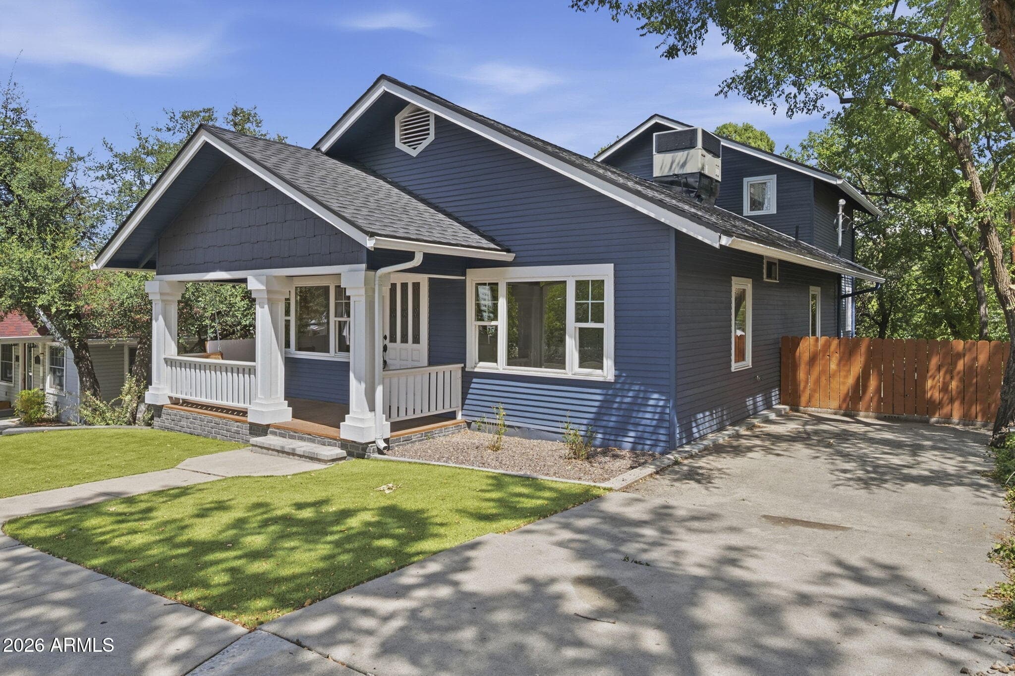 337 S Mount Vernon Avenue — photo 3