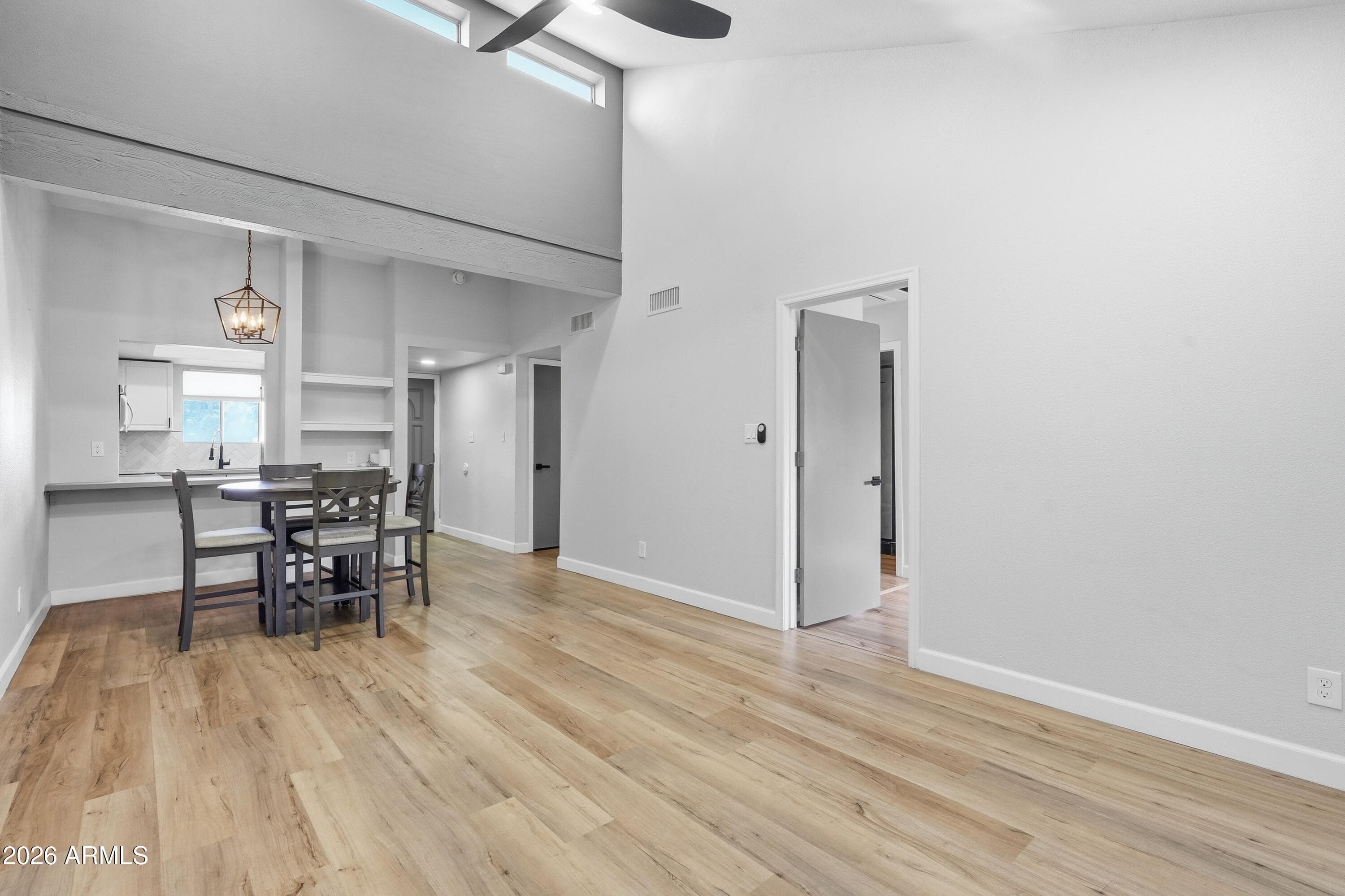 425 E Cullumber Avenue C — photo 5