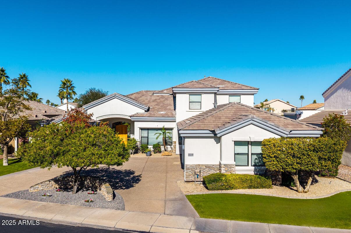 652 W Aster Court — photo 6