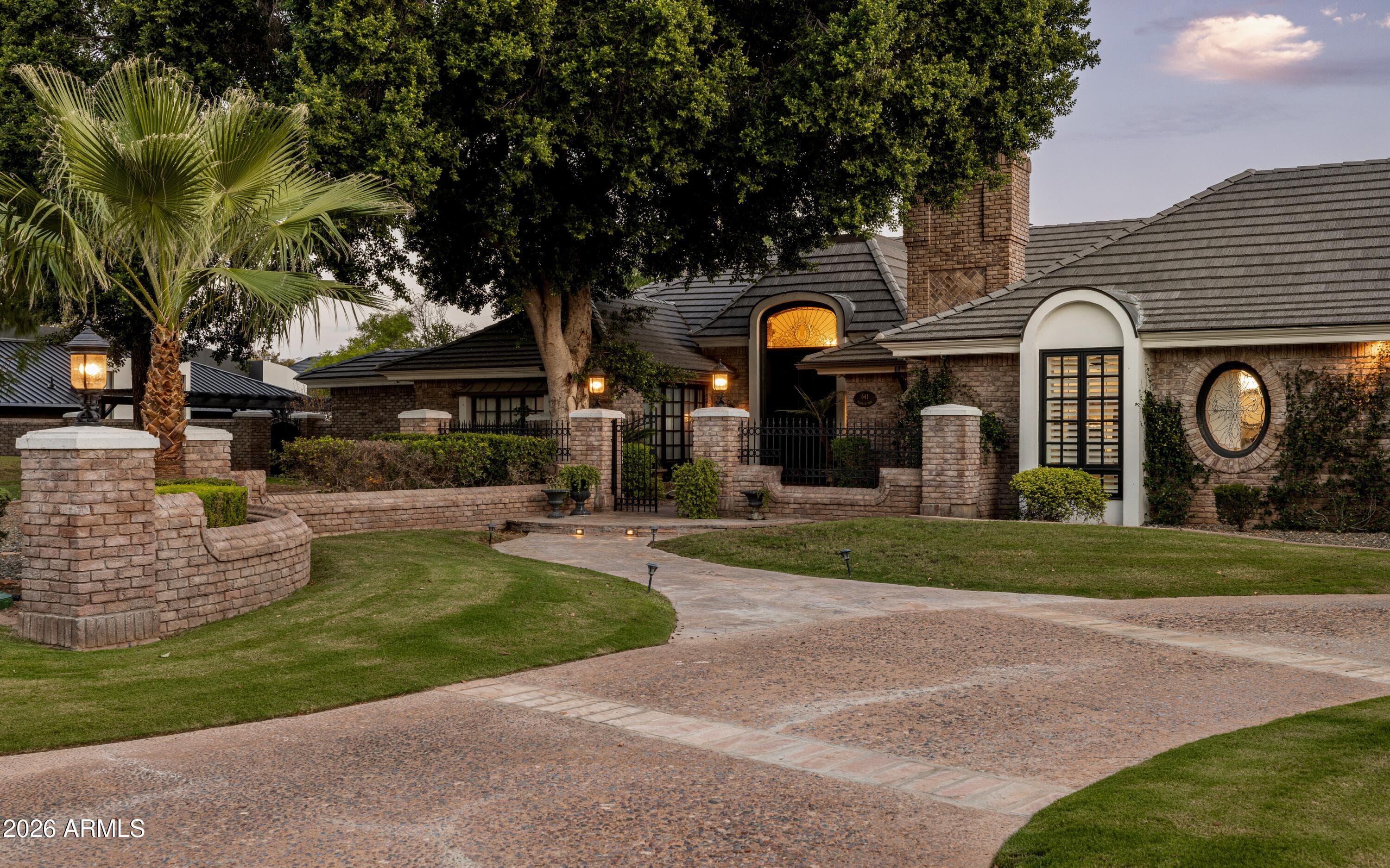 641 E San Pedro Avenue — photo 4