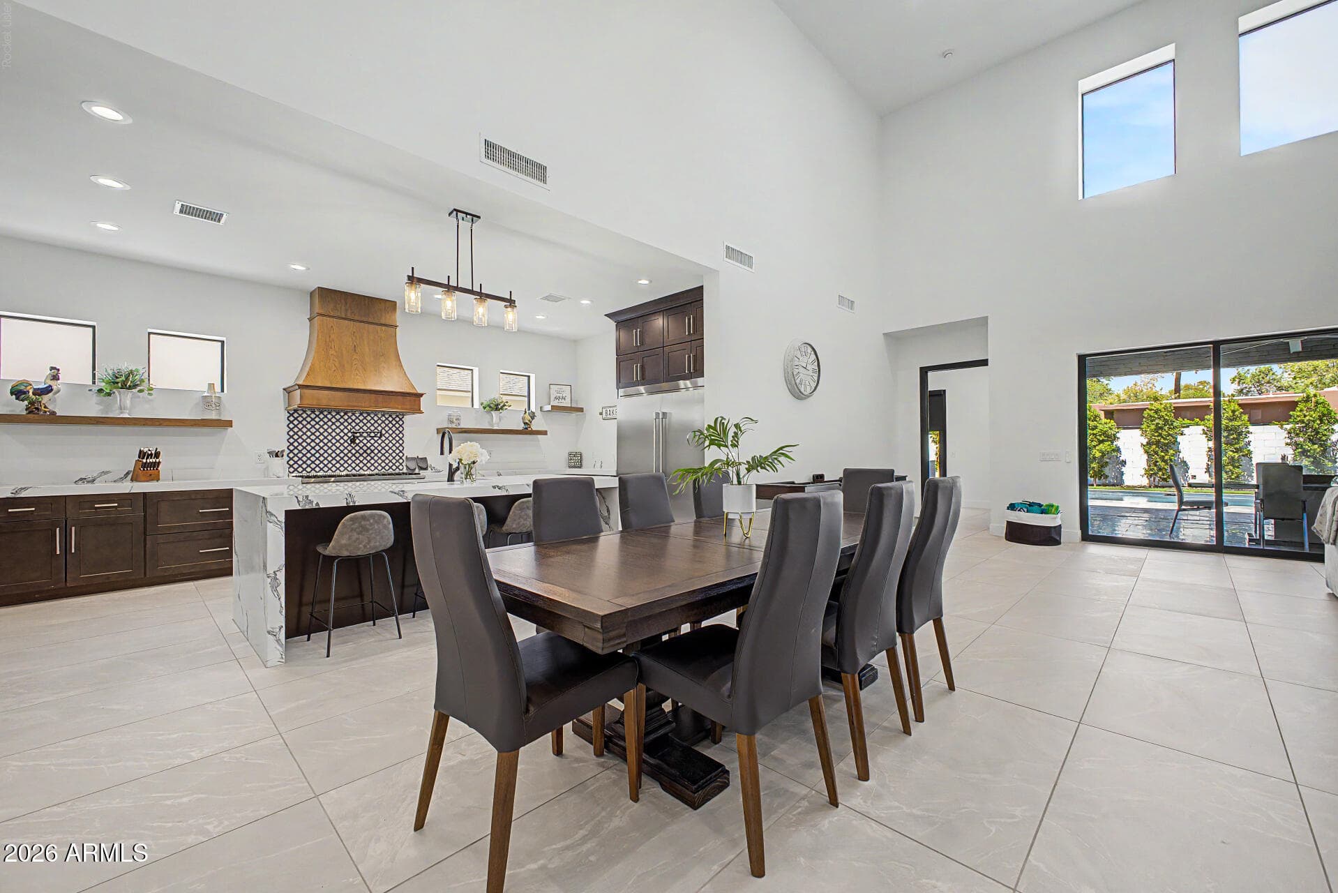 3526 E Hazelwood Street — photo 8