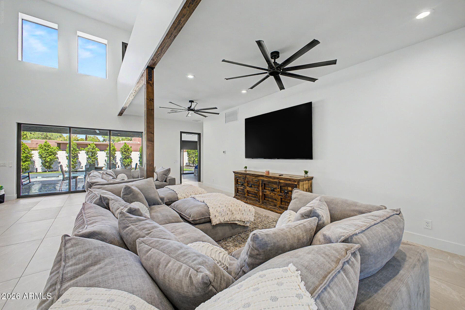 3526 E Hazelwood Street — photo 5