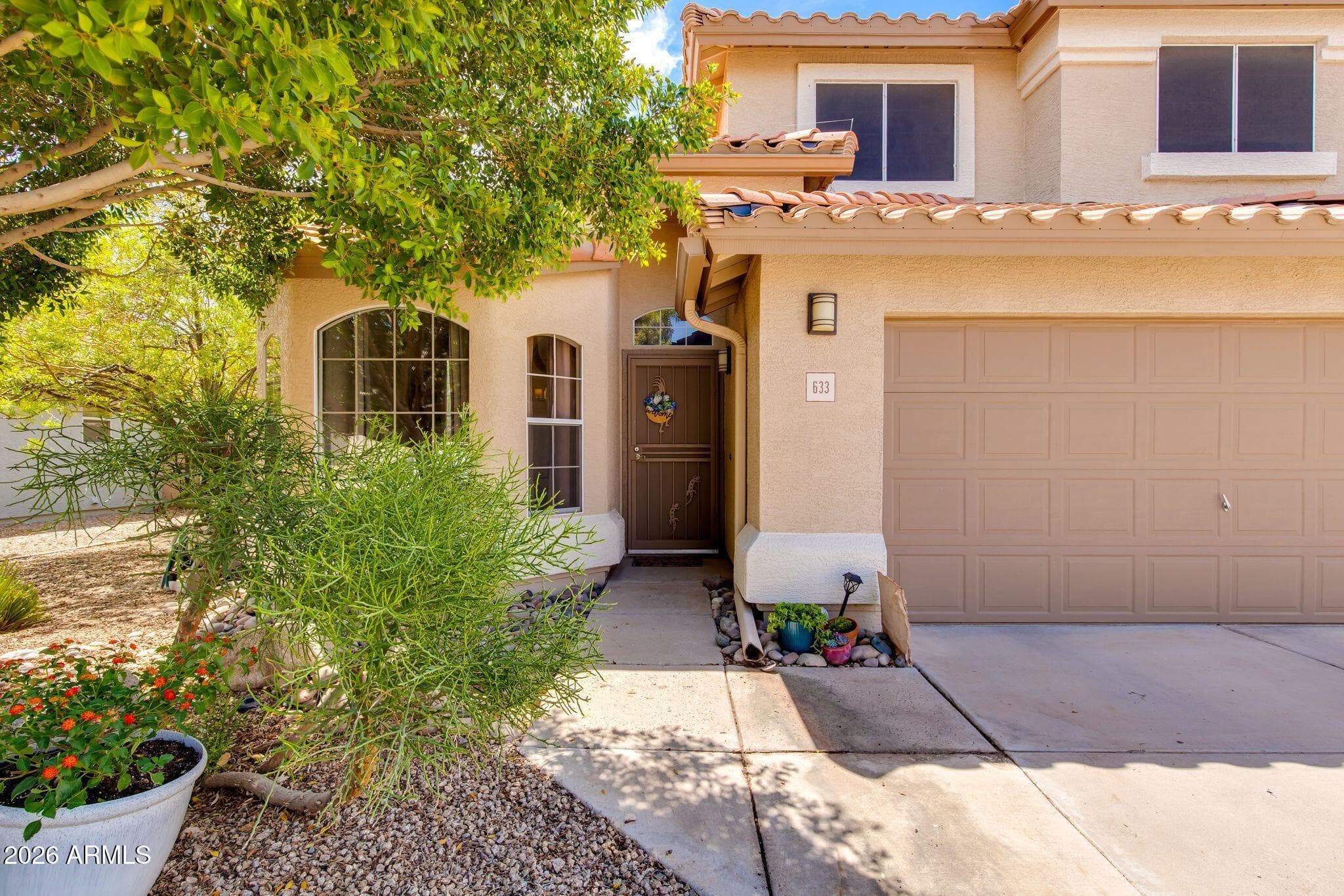 633 W Nopal Avenue — photo 2