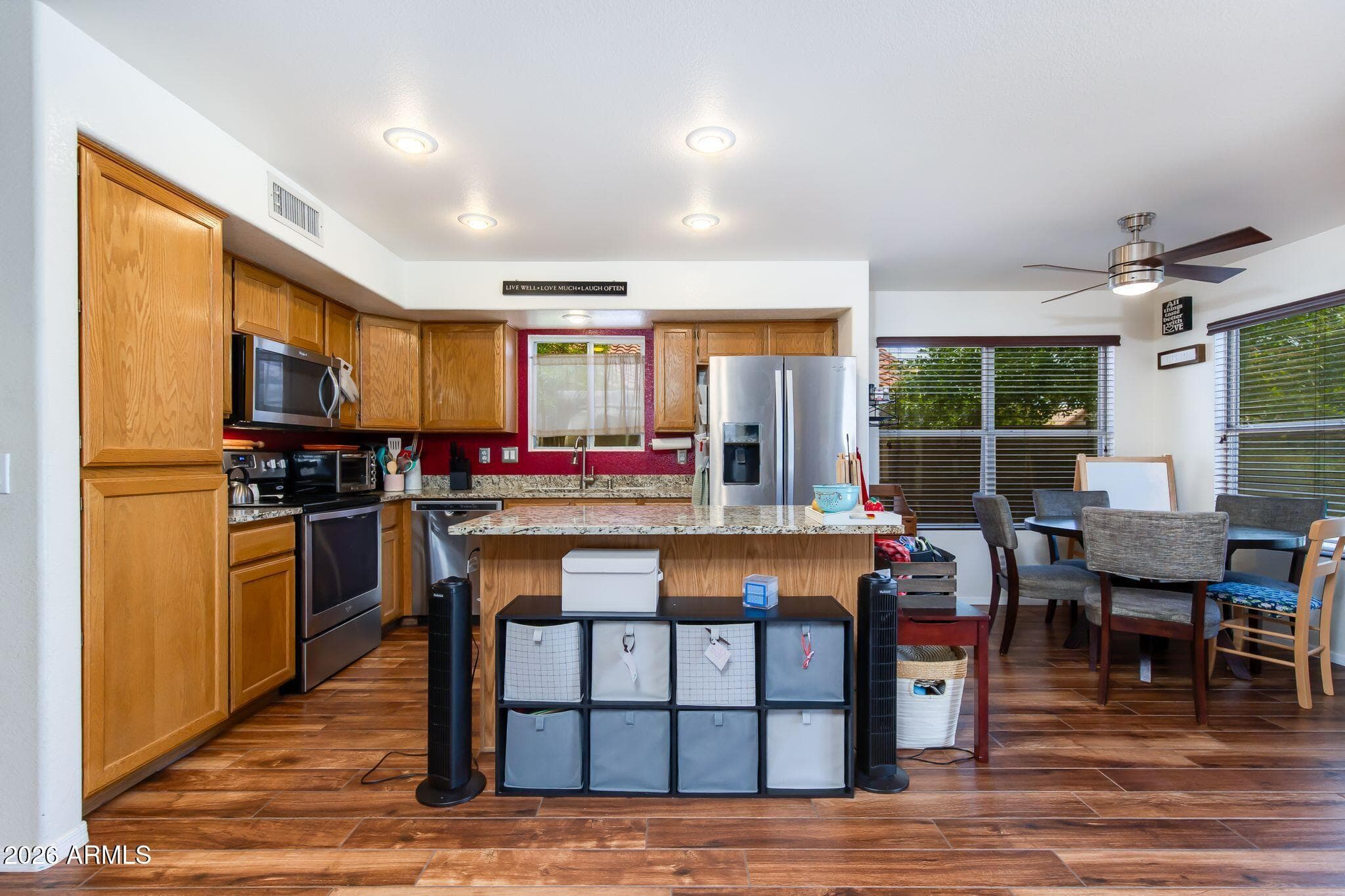 633 W Nopal Avenue — photo 8