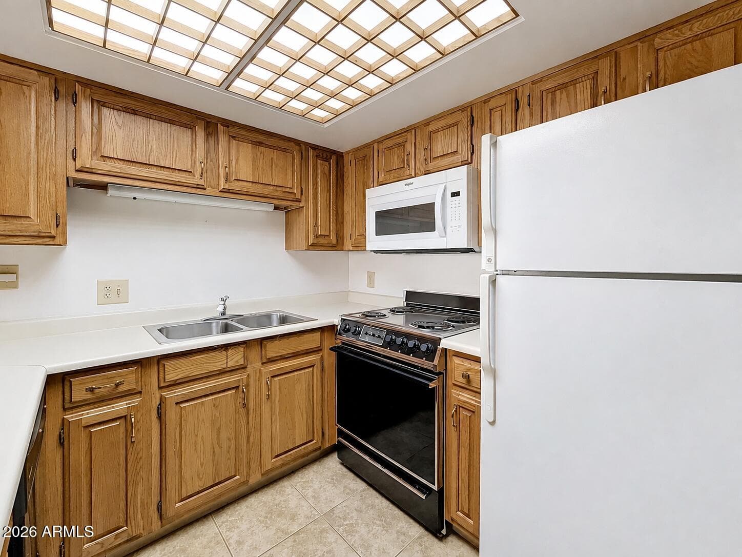 10330 W Thunderbird Boulevard C128 — photo 3