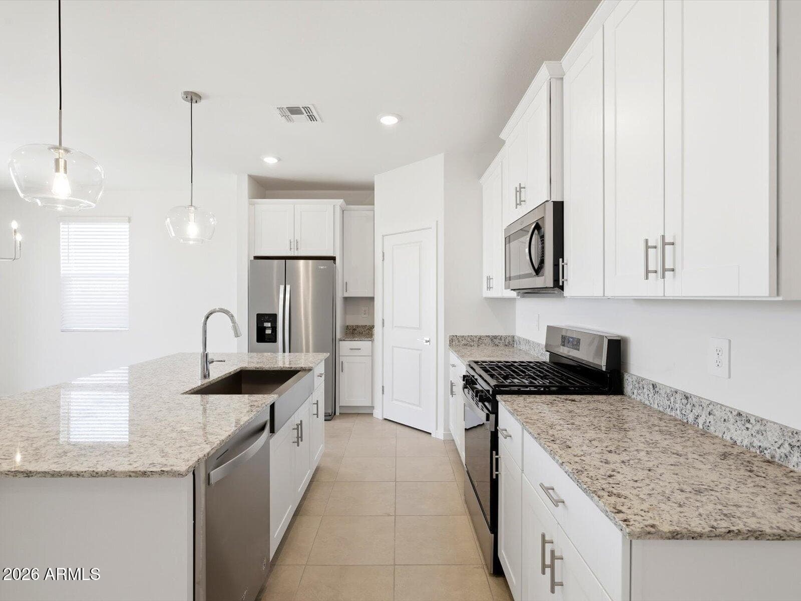17772 W Monroe Street — photo 4