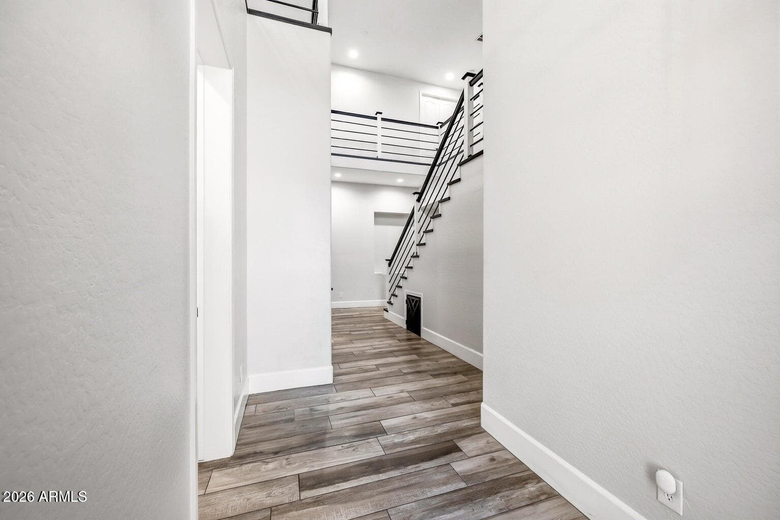 17962 W Montecito Avenue — photo 4