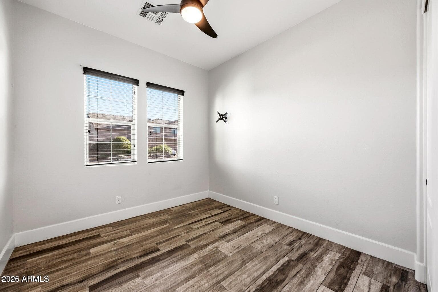 17962 W Montecito Avenue — photo 5