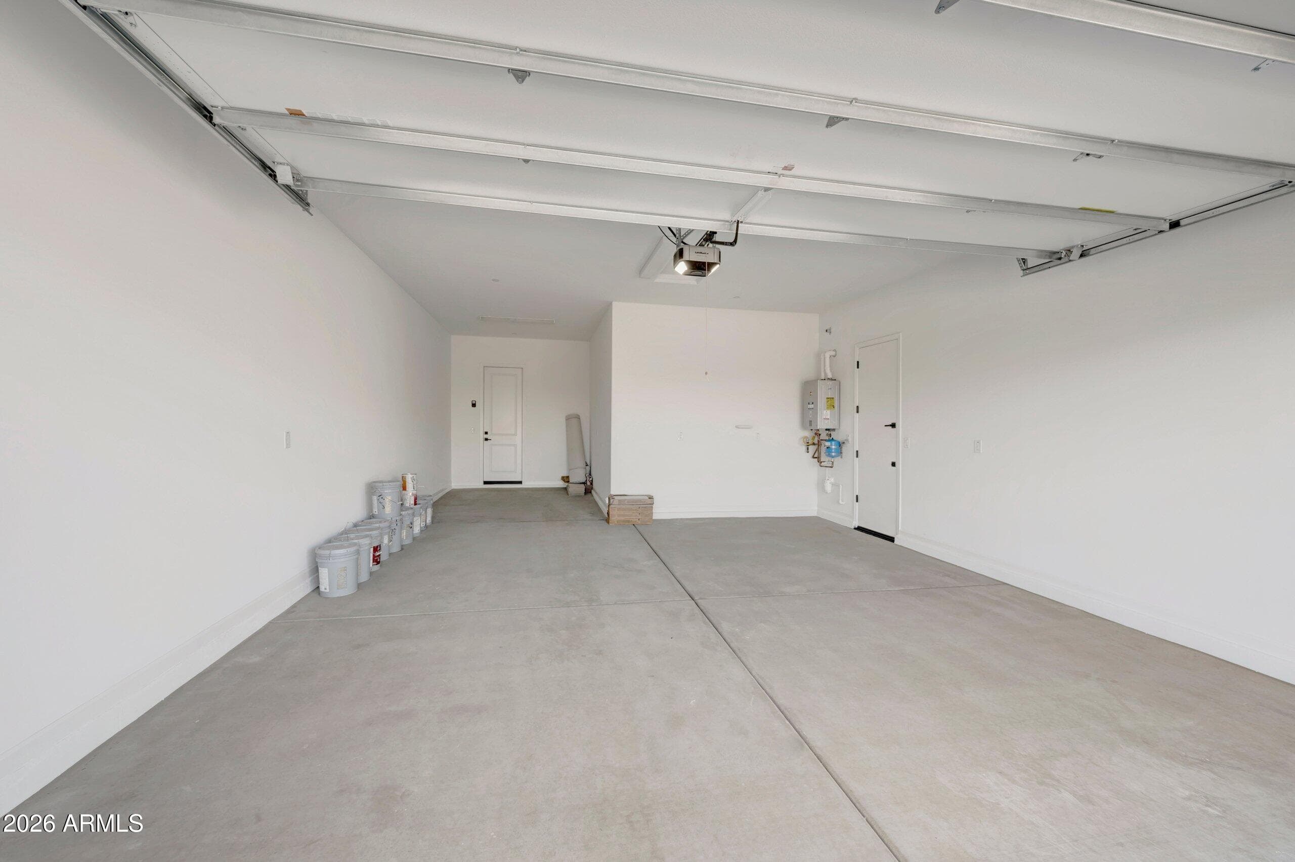 32400 N 135th Drive — photo 4