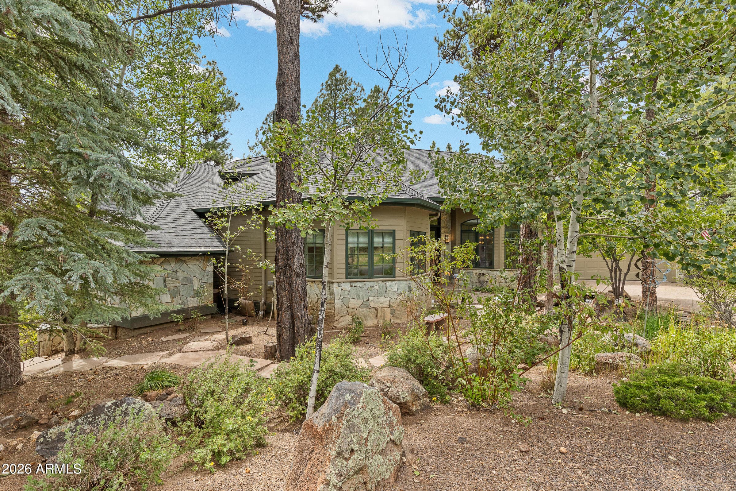 2354 Link Smith — photo 7