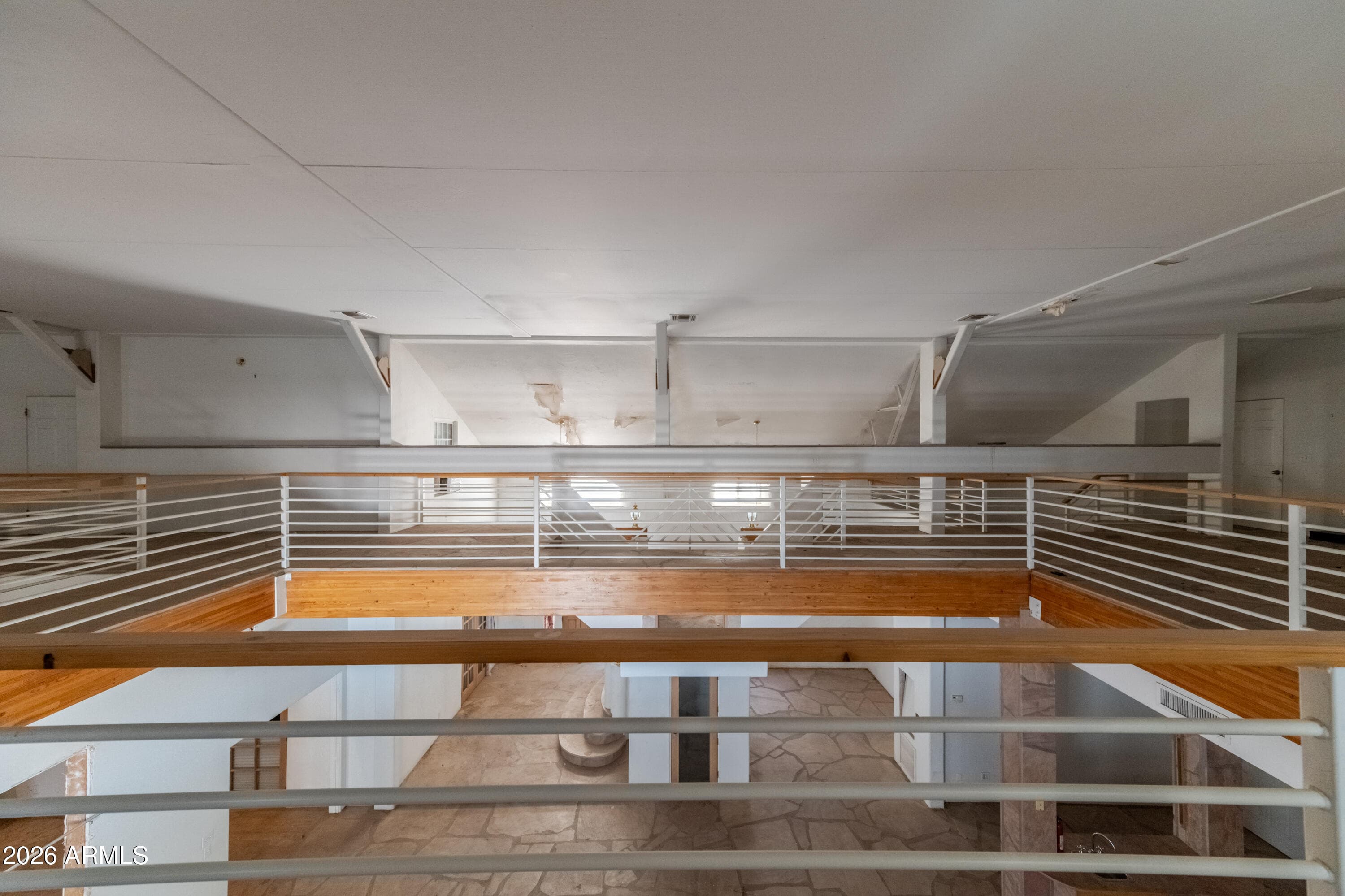 425 S Russell Road — photo 3