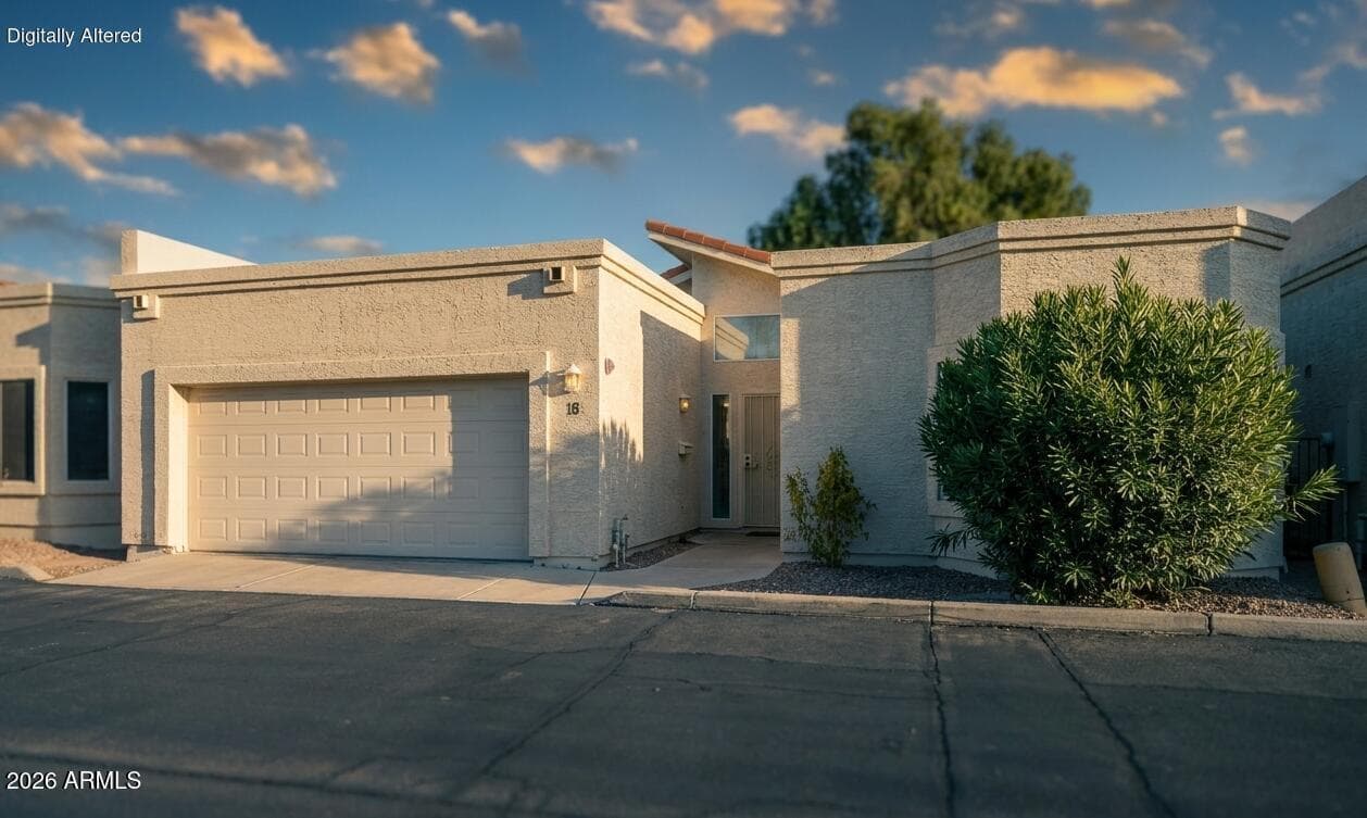 2647 N Miller Road 18