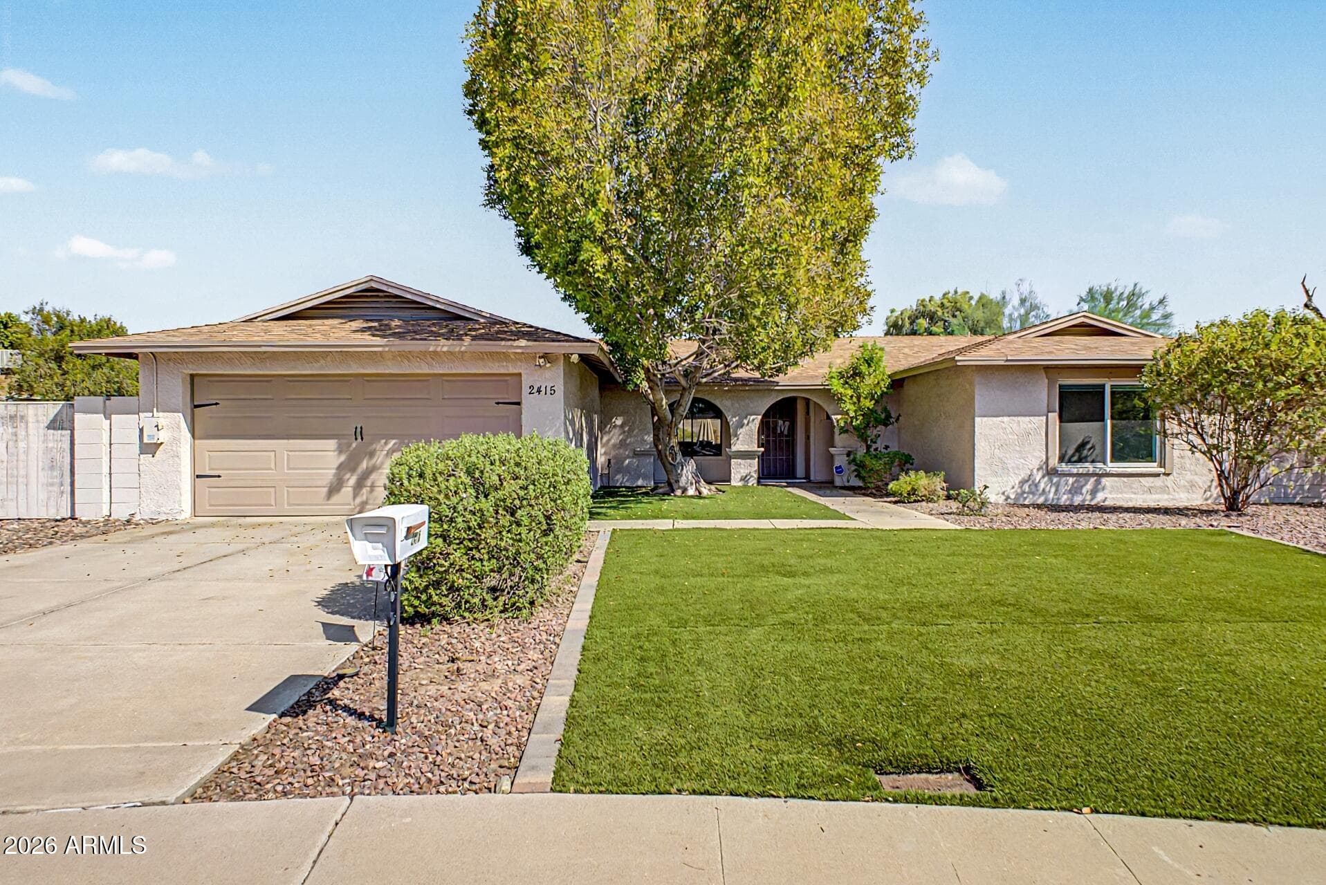2415 W Dailey Street — photo 3