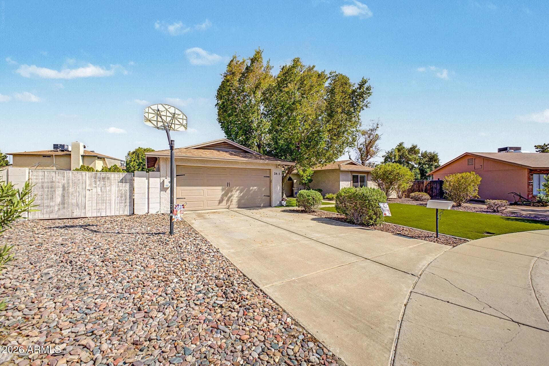 2415 W Dailey Street — photo 4