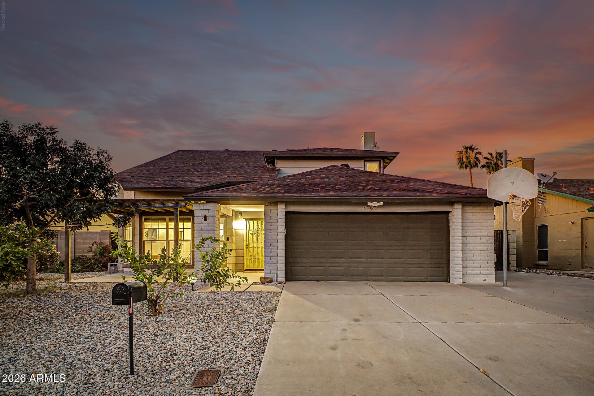 5332 W Poinsettia Drive — photo 2