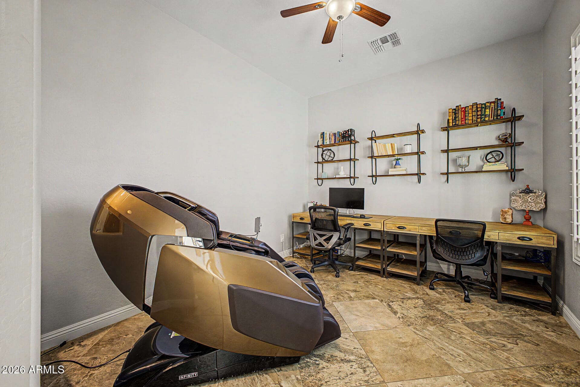 3726 E Cat Balue Drive — photo 6