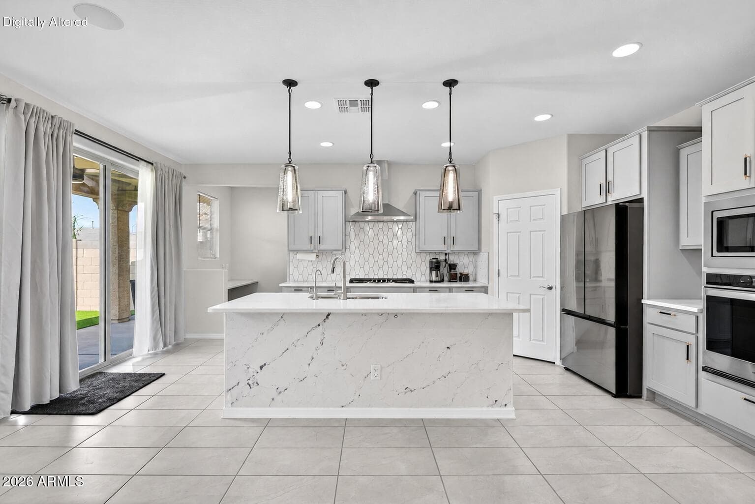 9022 W Luke Avenue — photo 2