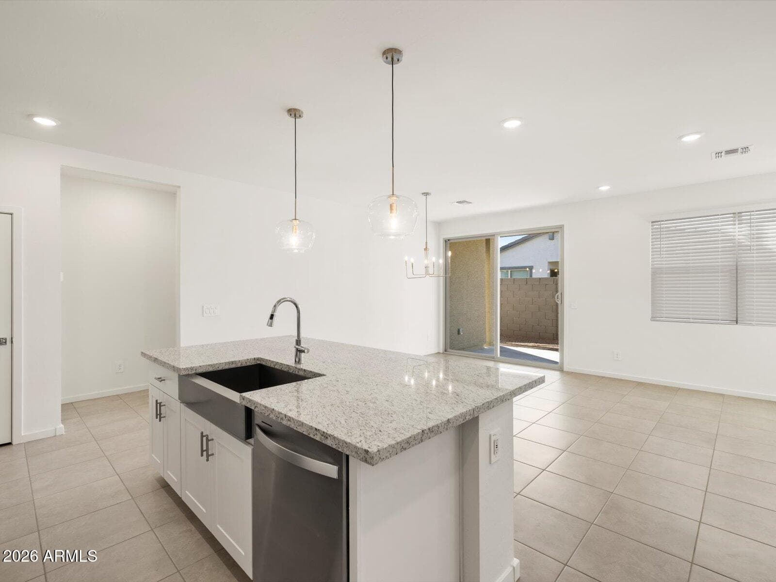 15603 W Honeysuckle Drive — photo 8