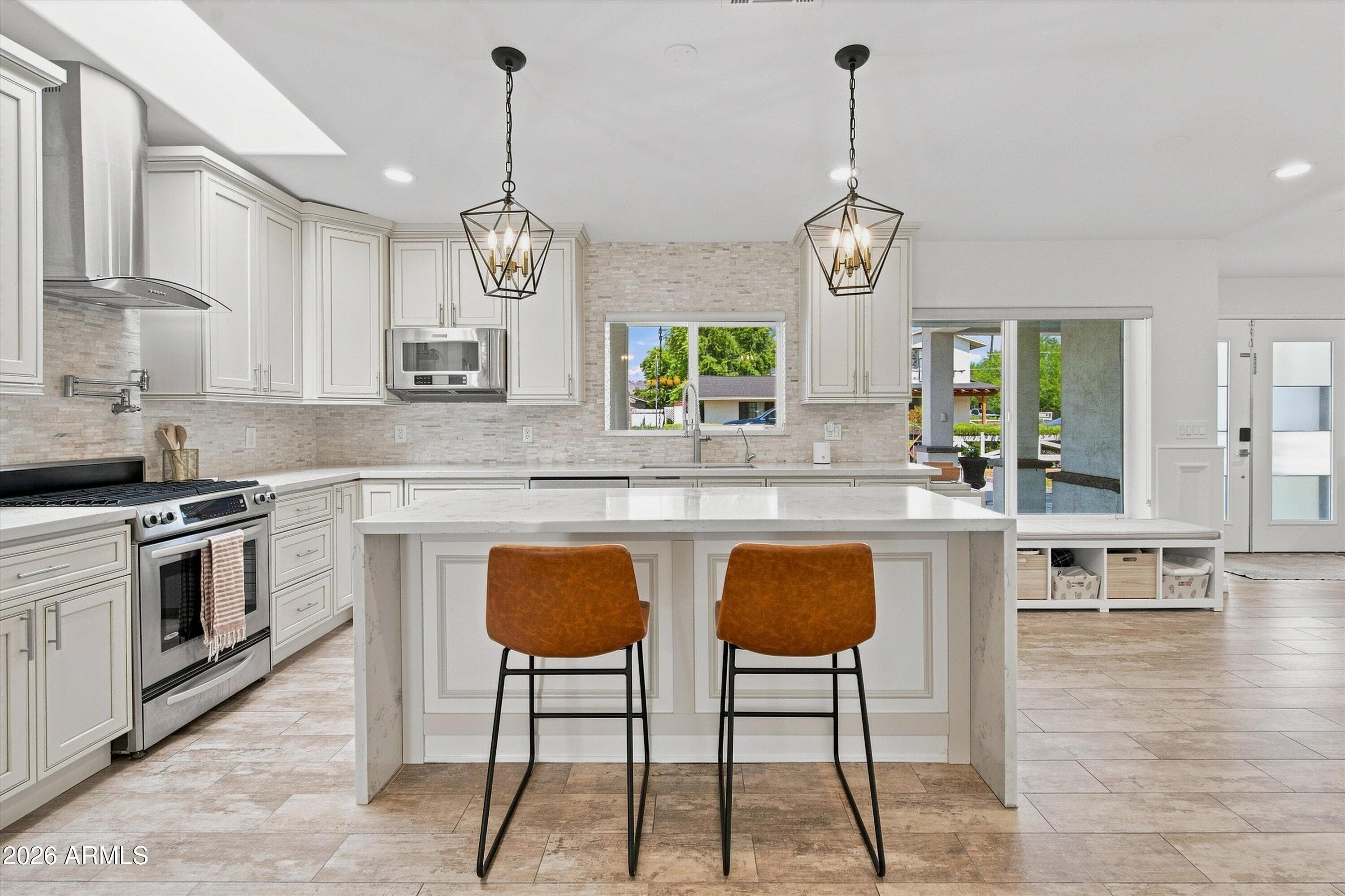 4145 E Glenrosa Avenue — photo 3