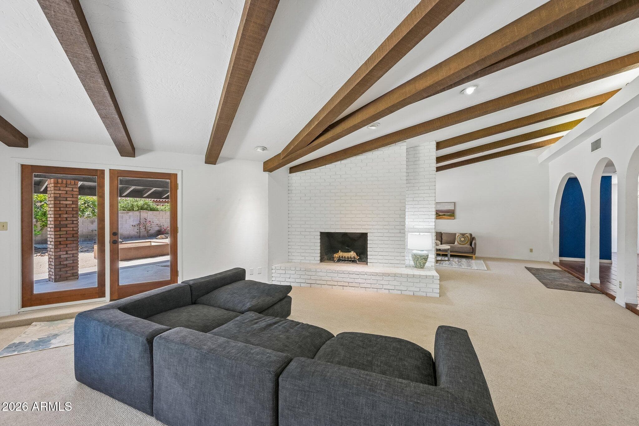 123 E Loma Vista Drive — photo 6
