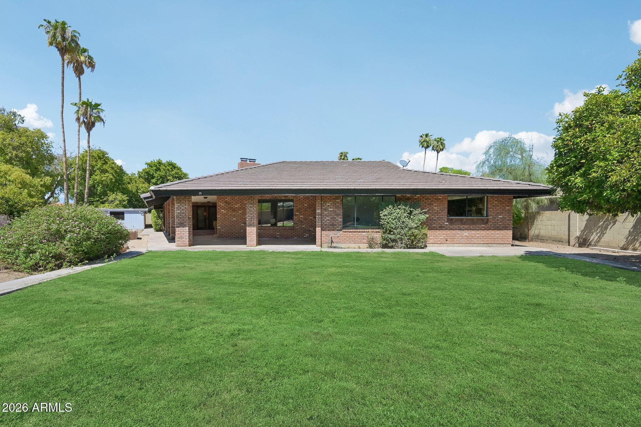123 E Loma Vista Drive — photo 3