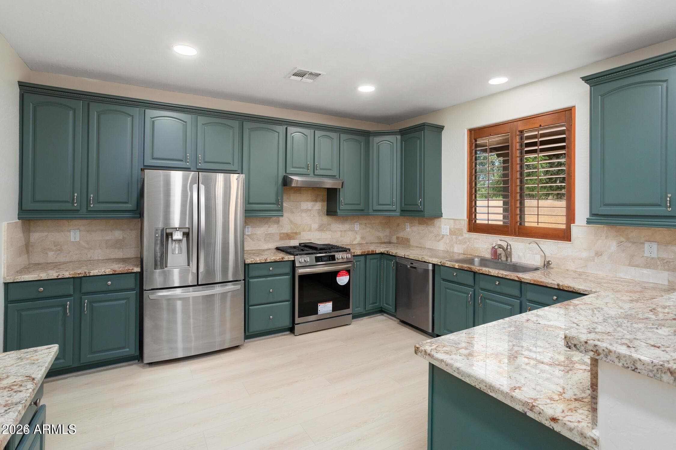 13636 W Mauna Loa Lane — photo 3