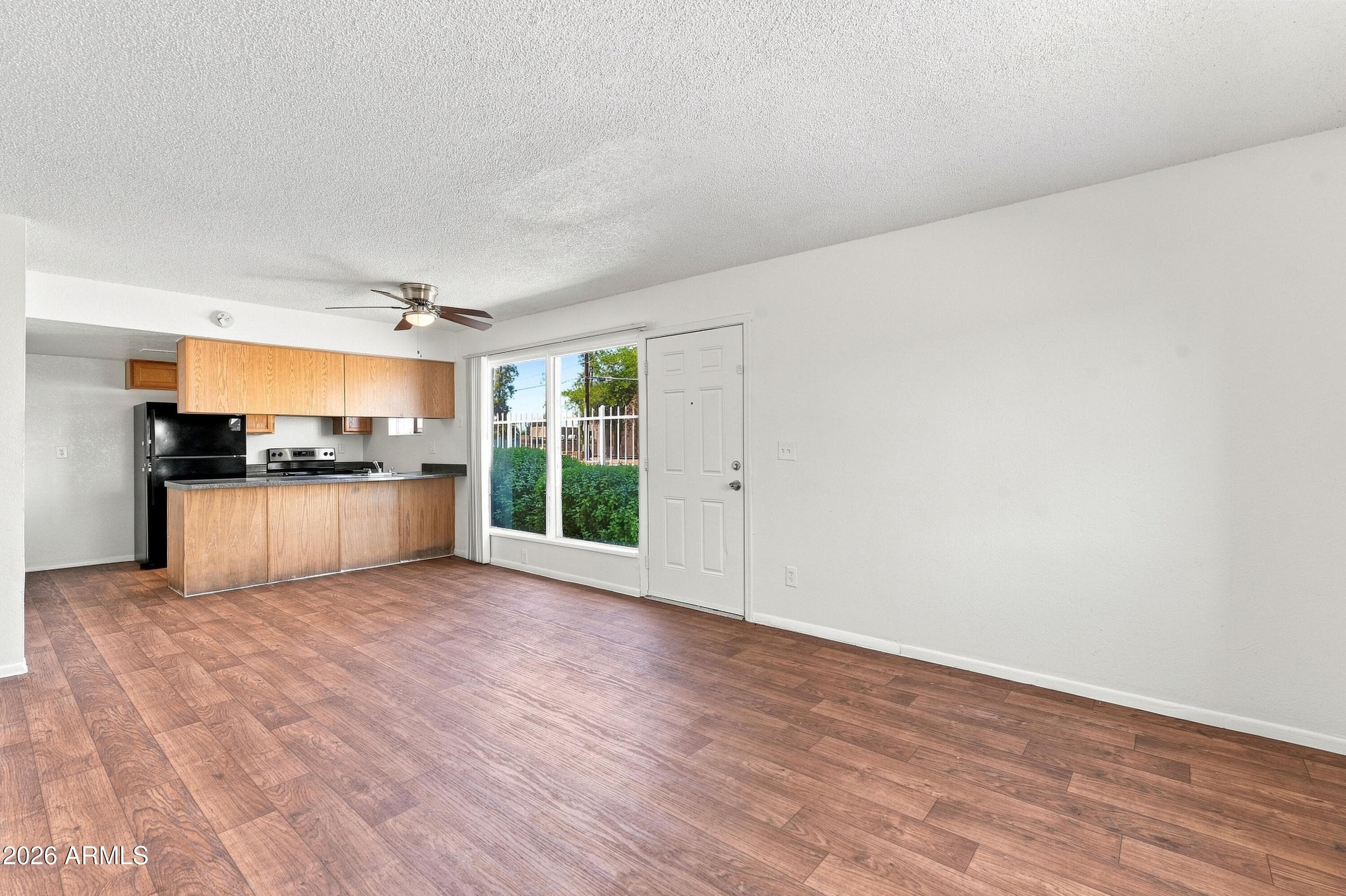 6649 N 27th Avenue — photo 4