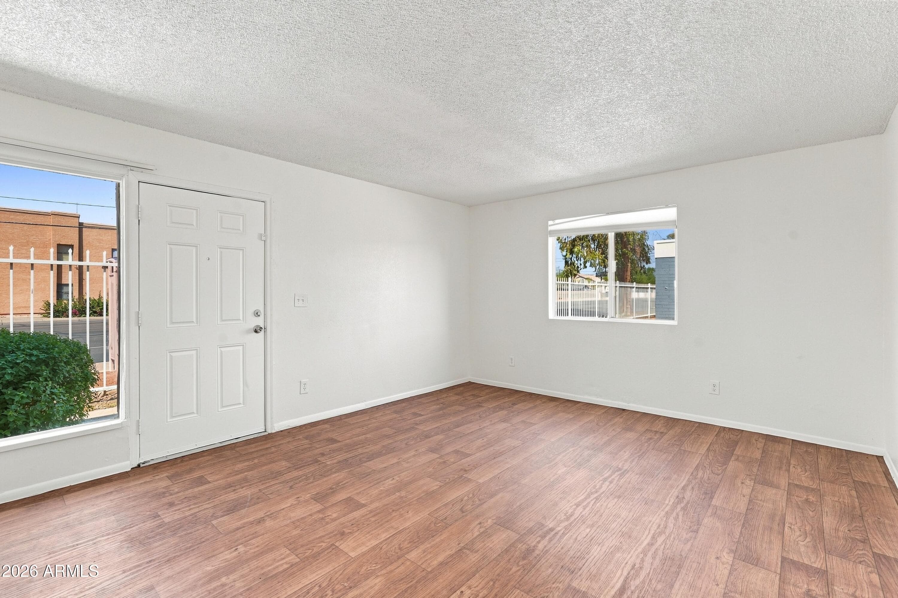 6649 N 27th Avenue — photo 5