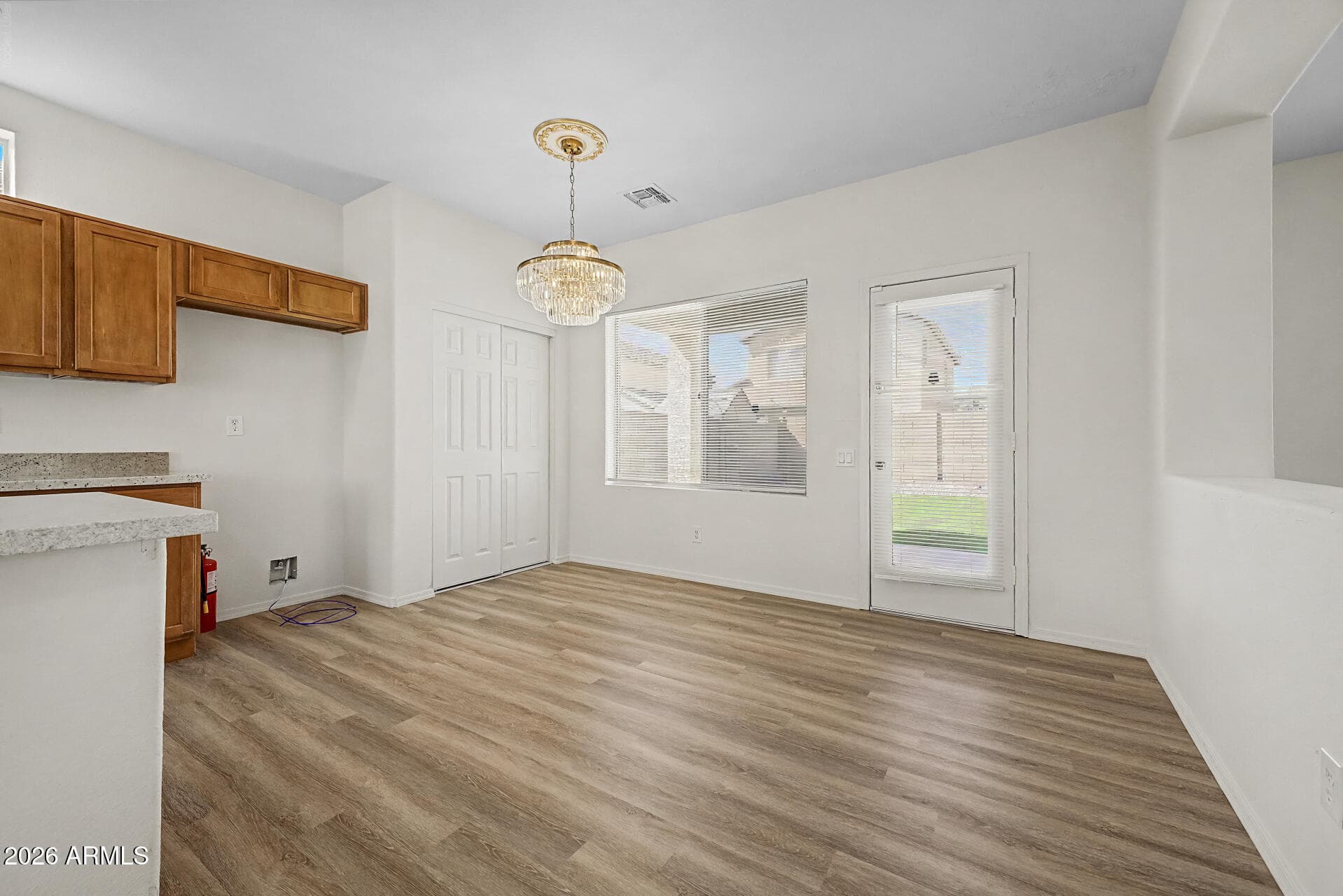 9446 W Berkeley Road — photo 7
